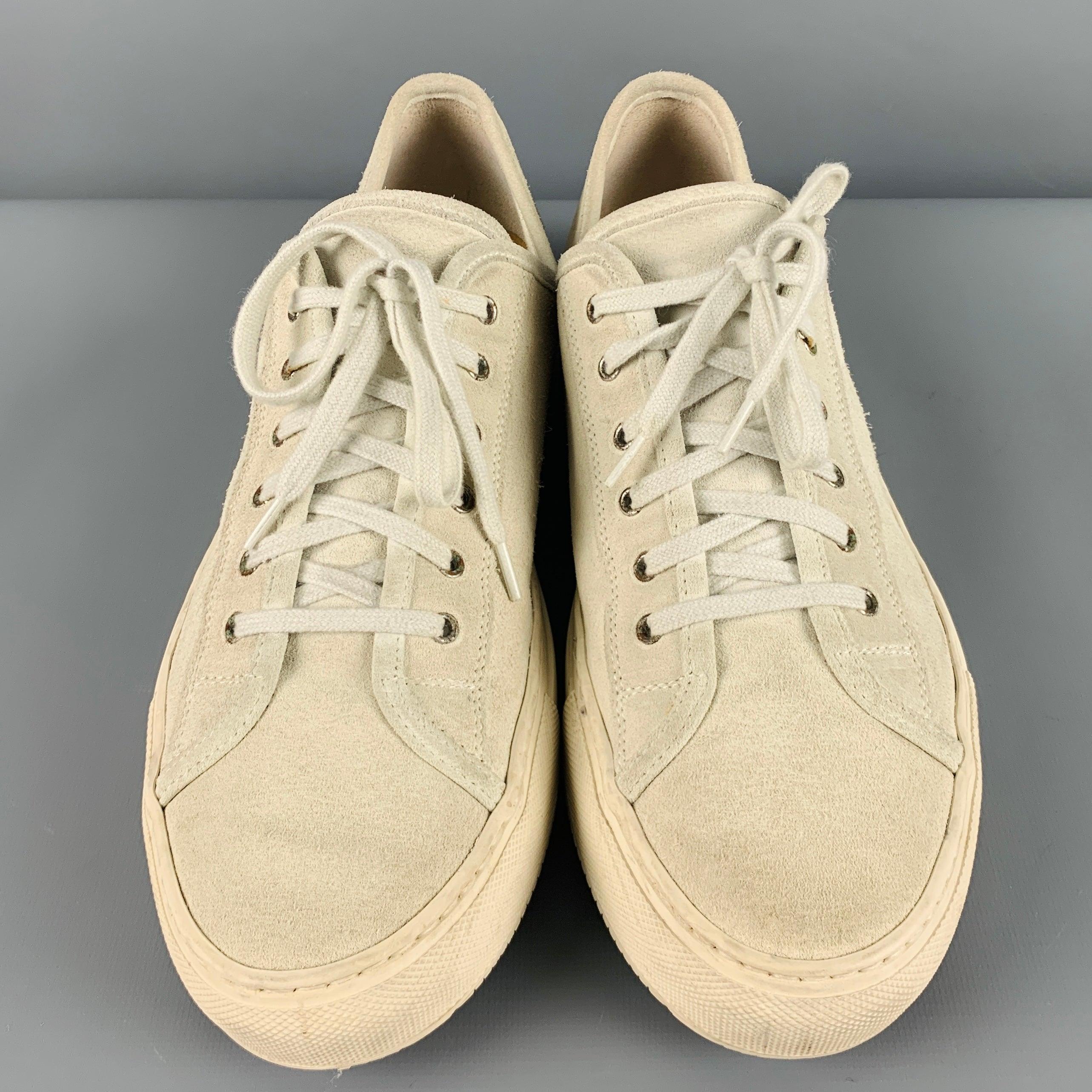 Men's COMMON PROJECTS Size 9 Natural Leather Lace Up Sneakers