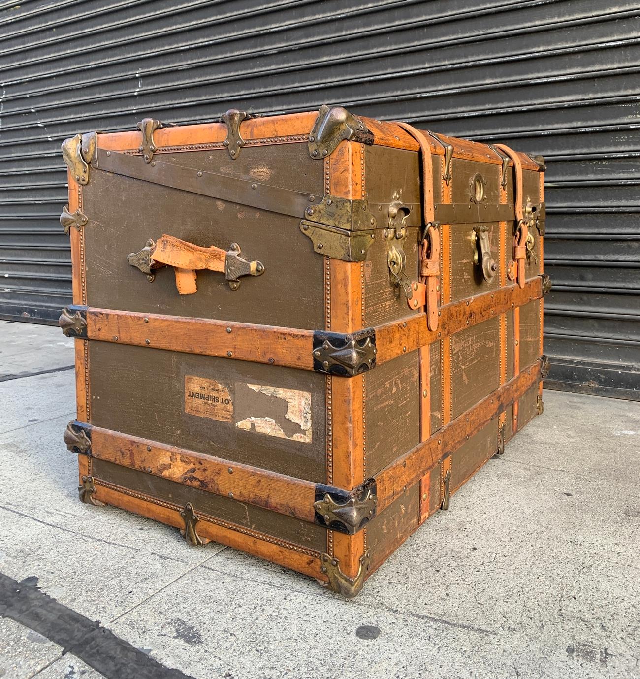 Beautiful antique steamer trunk designed and manufactured in Chicago Illinois by the Hartmann Trunk Corporation and part of their 