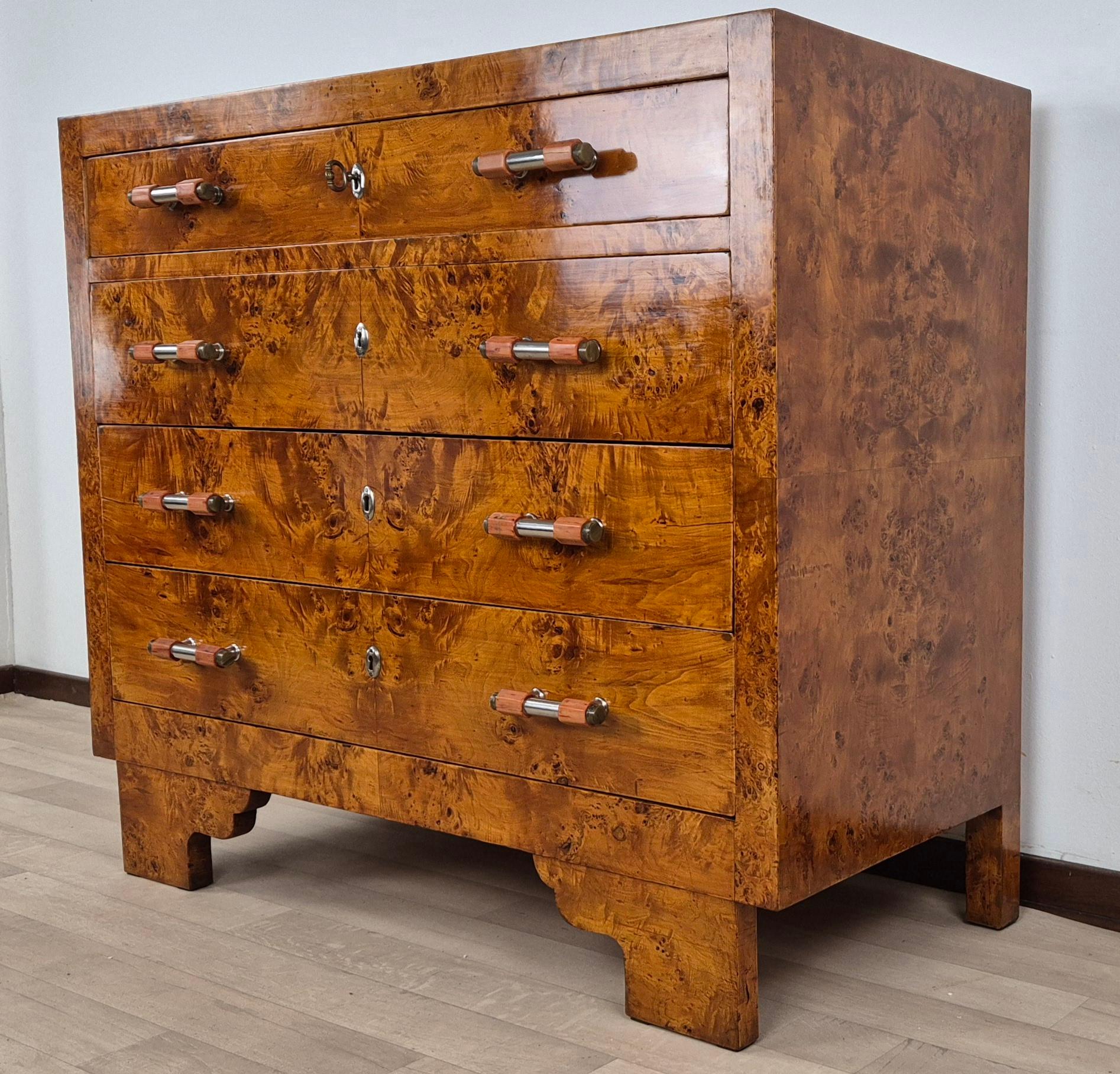 Art Deco Kubistische Kommode (Italian) im Angebot