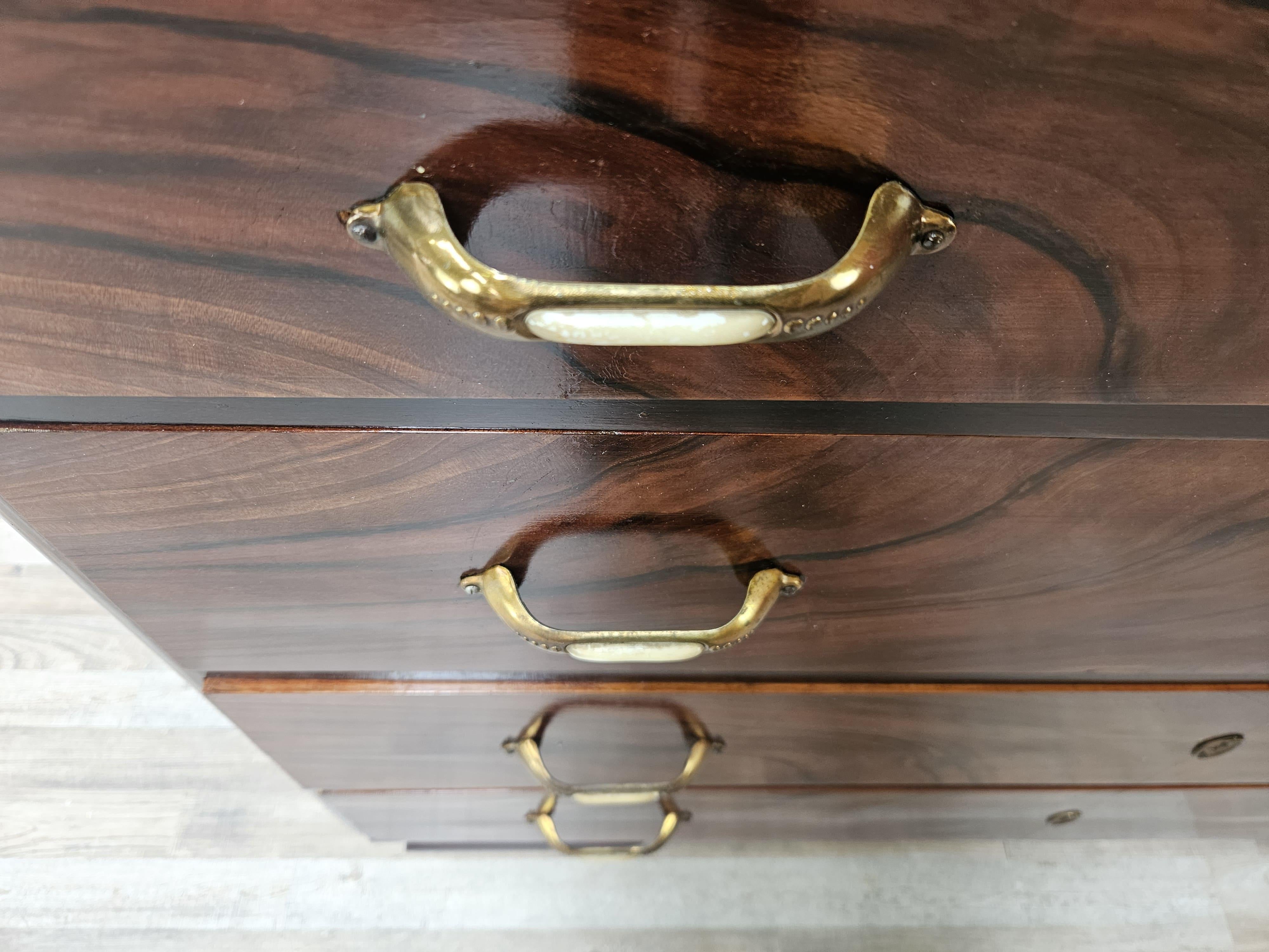 Comò Art Decò in piuma di mogano anni '40 en venta 3
