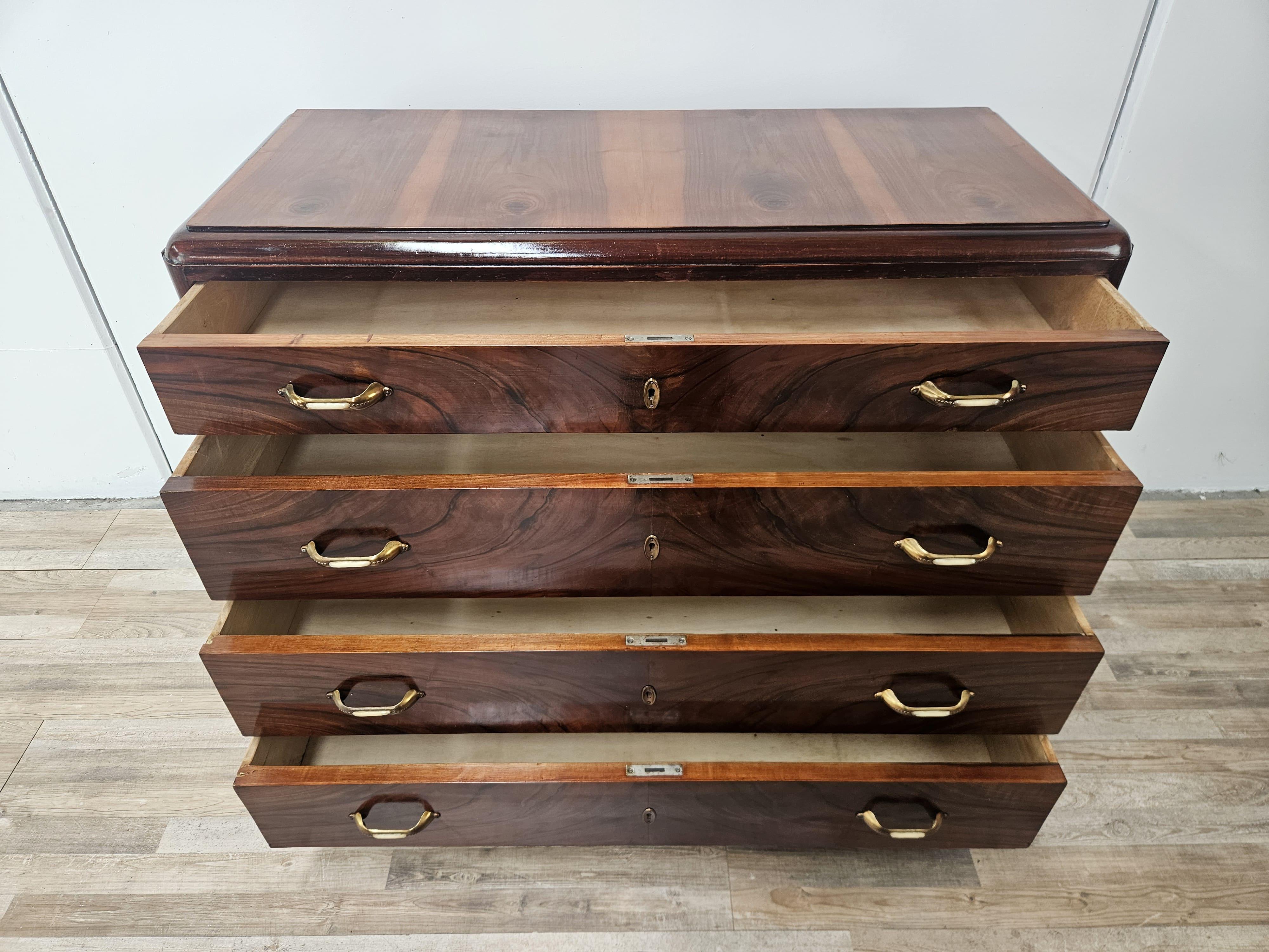 Comò Art Decò in piuma di mogano anni '40 en venta 6