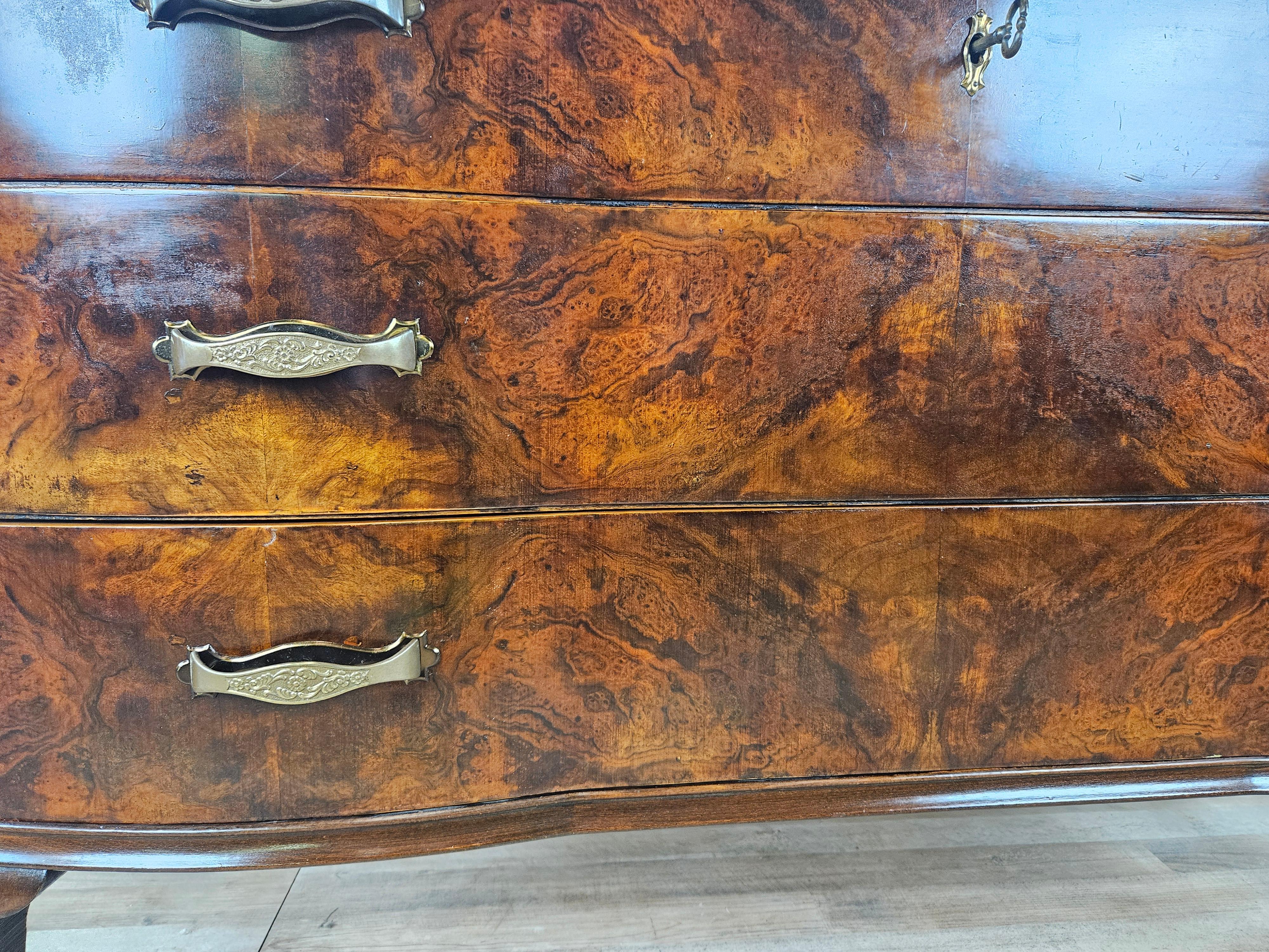 Art Deco walnut burl dresser with three drawers 1940 For Sale 9