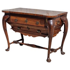 Console en noyer Ferrara, 18e siècle