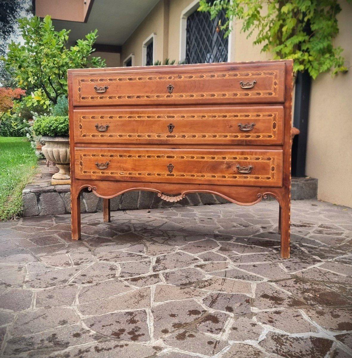 Legno Comò Direttorio del 700 Vicentino in noce e intarsi in ciliegio in vendita