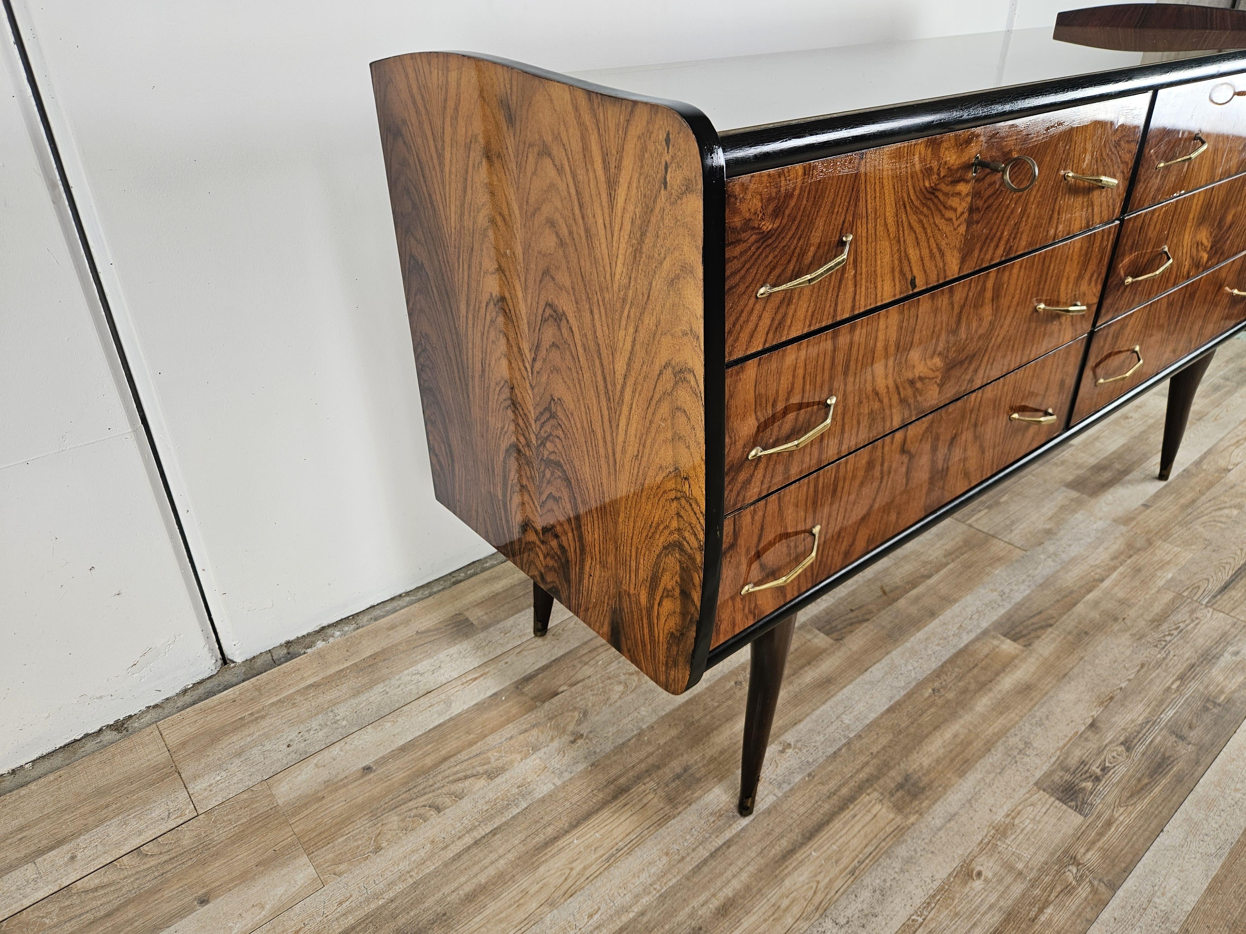 Art Déco Comò sei cassetti anni '50 con piano in vetro in vendita