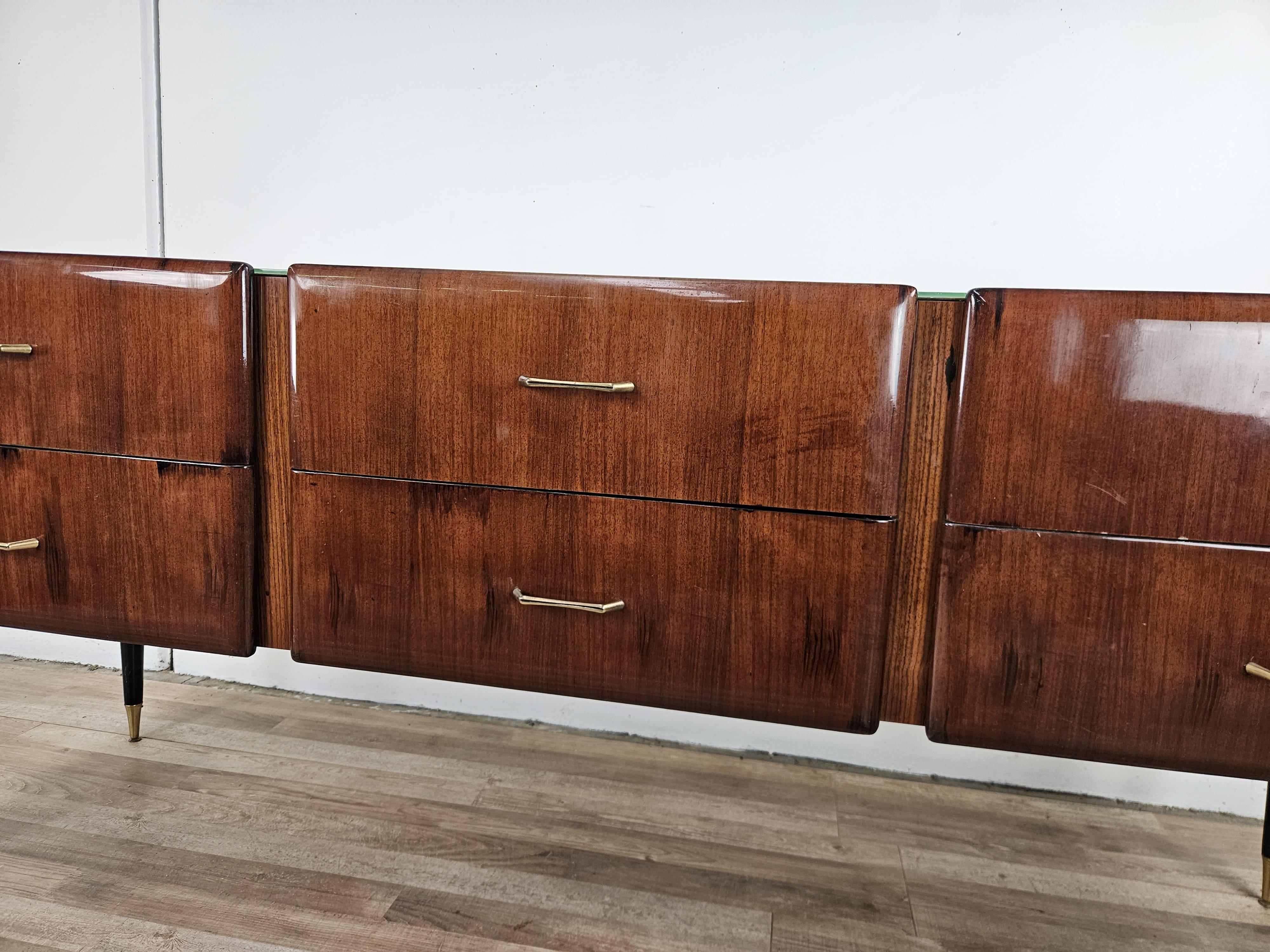Vintage six-drawer mahogany burl dresser with glass top, 1960s For Sale 2