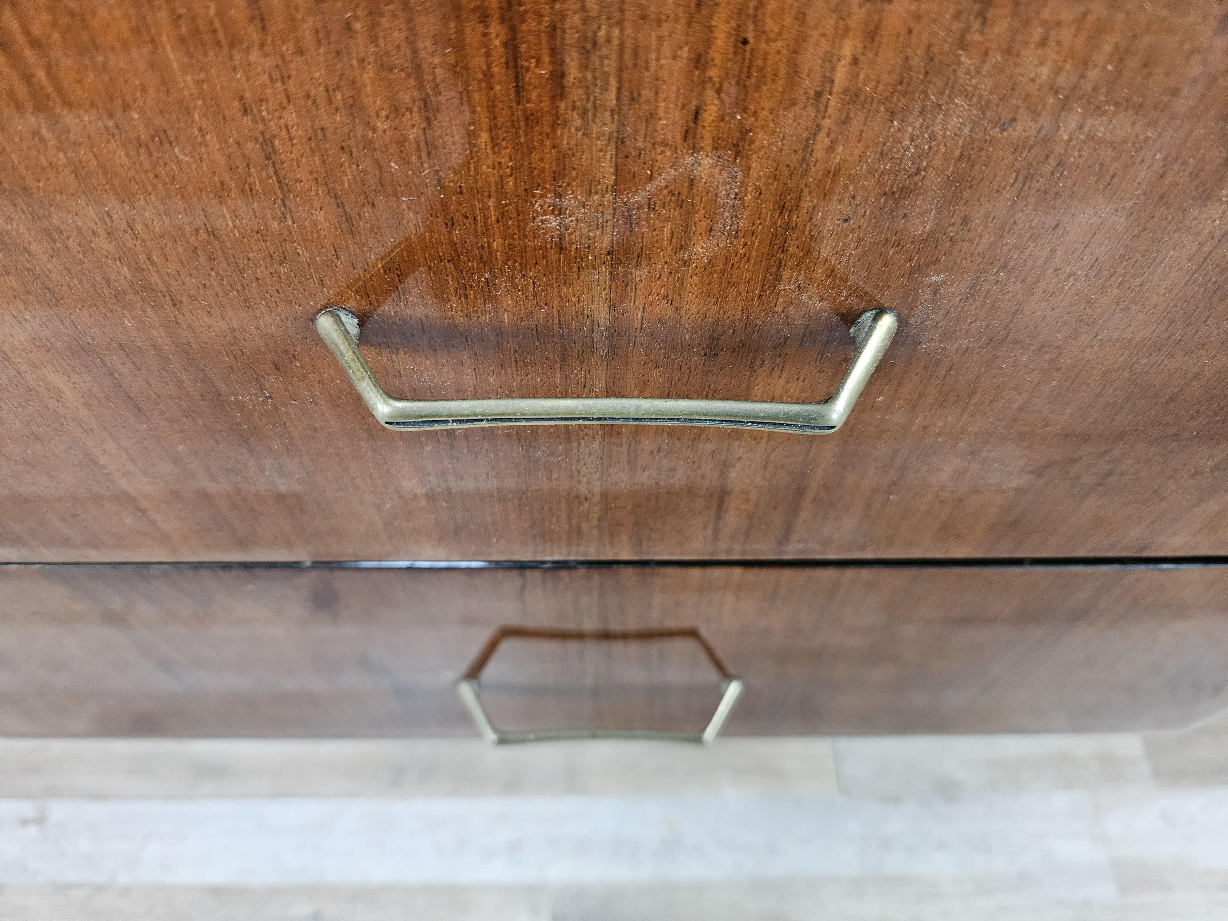 Vintage six-drawer mahogany burl dresser with glass top, 1960s For Sale 3
