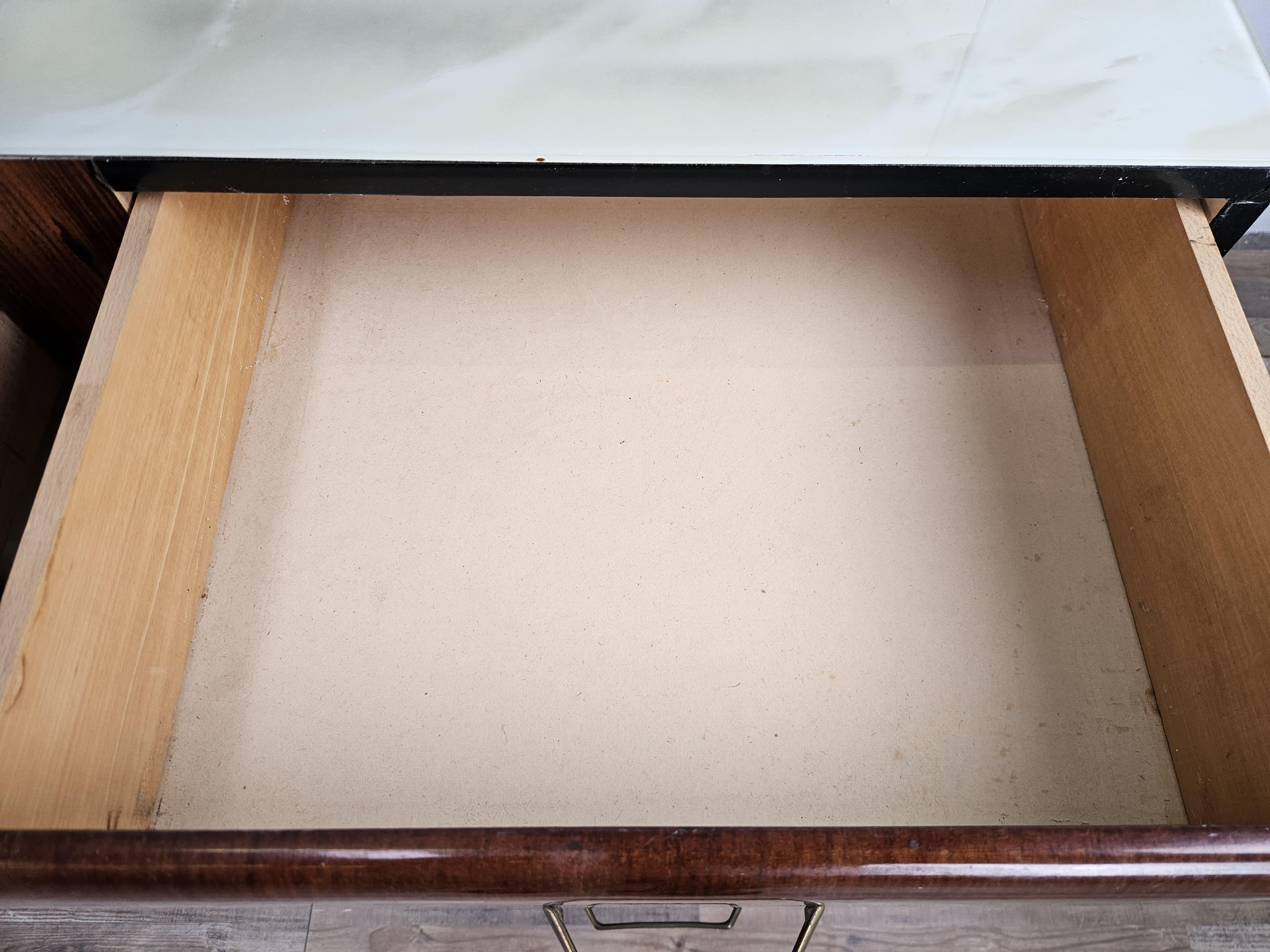 Vintage six-drawer mahogany burl dresser with glass top, 1960s For Sale 6