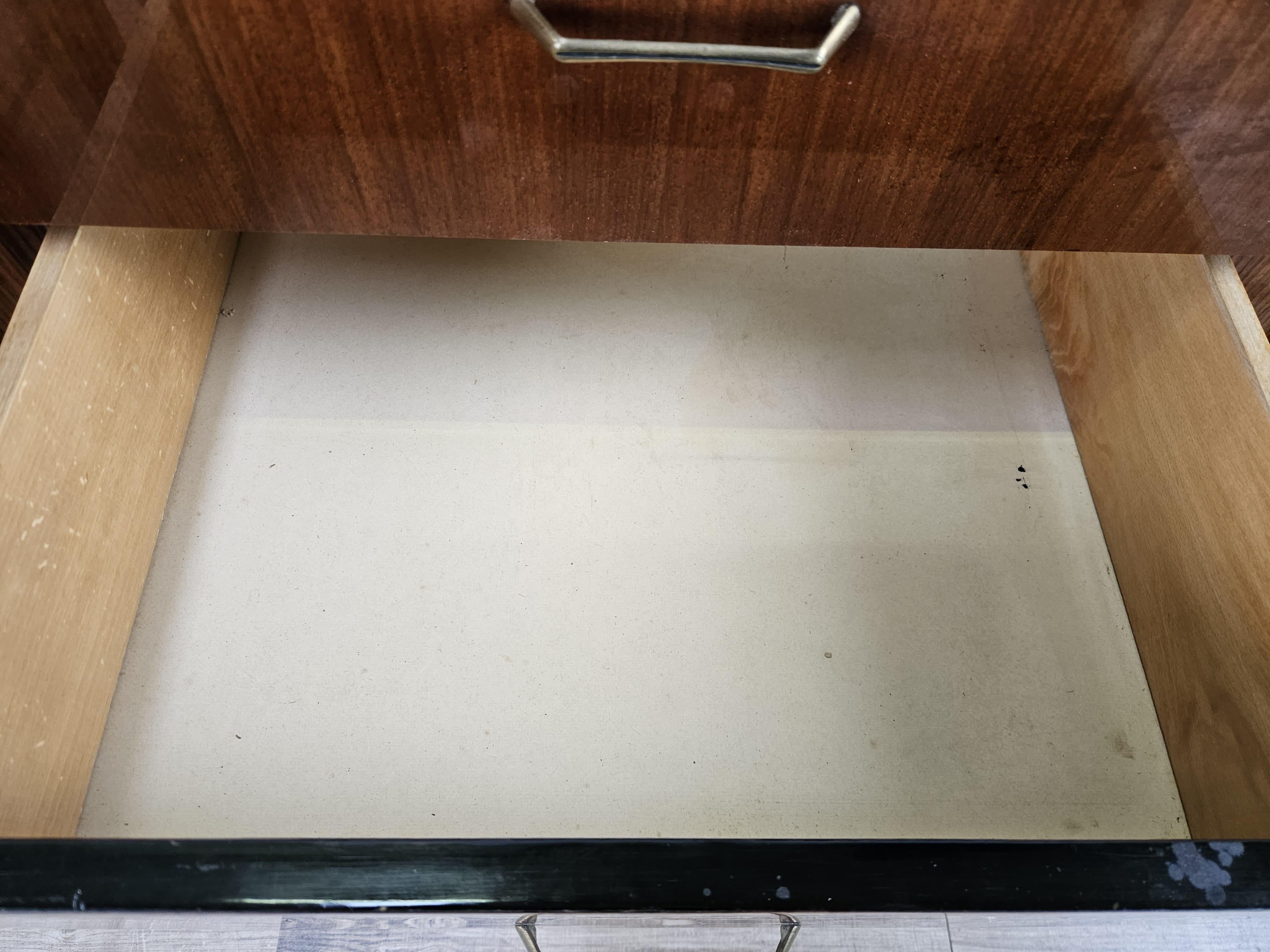 Vintage six-drawer mahogany burl dresser with glass top, 1960s For Sale 9