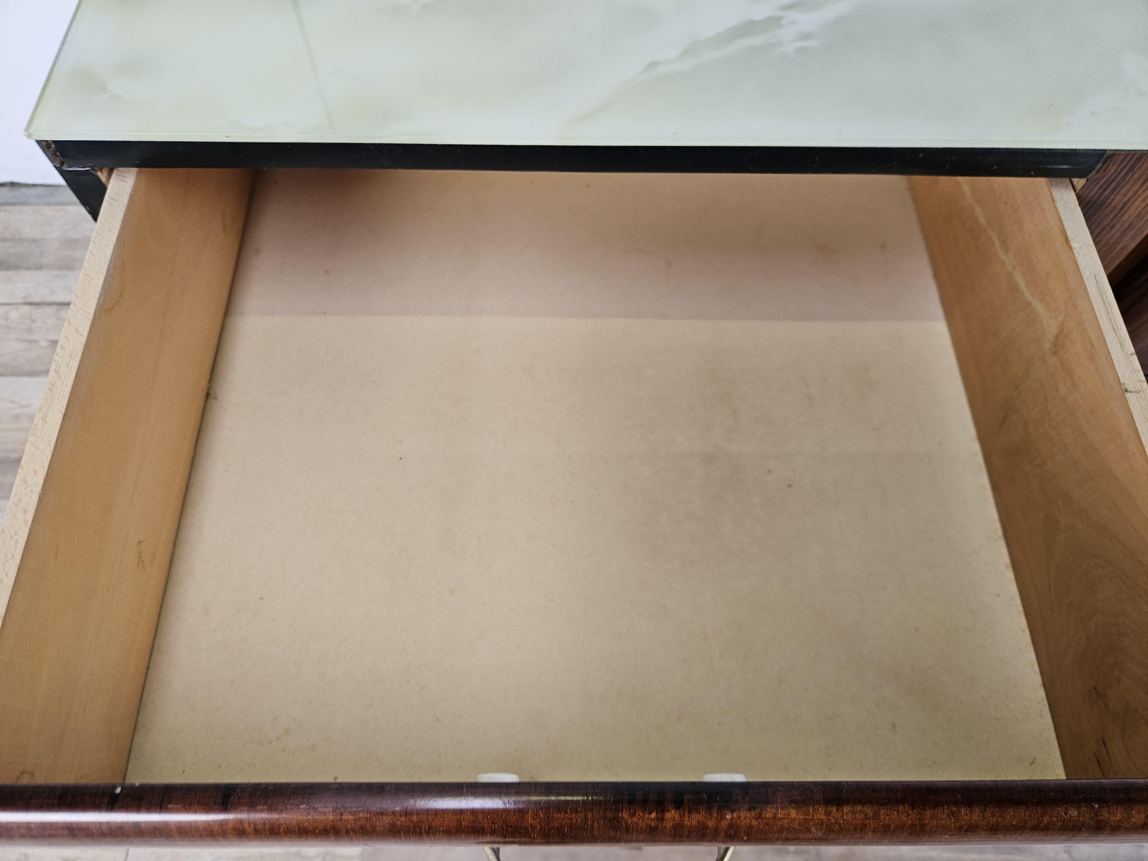 Vintage six-drawer mahogany burl dresser with glass top, 1960s For Sale 10