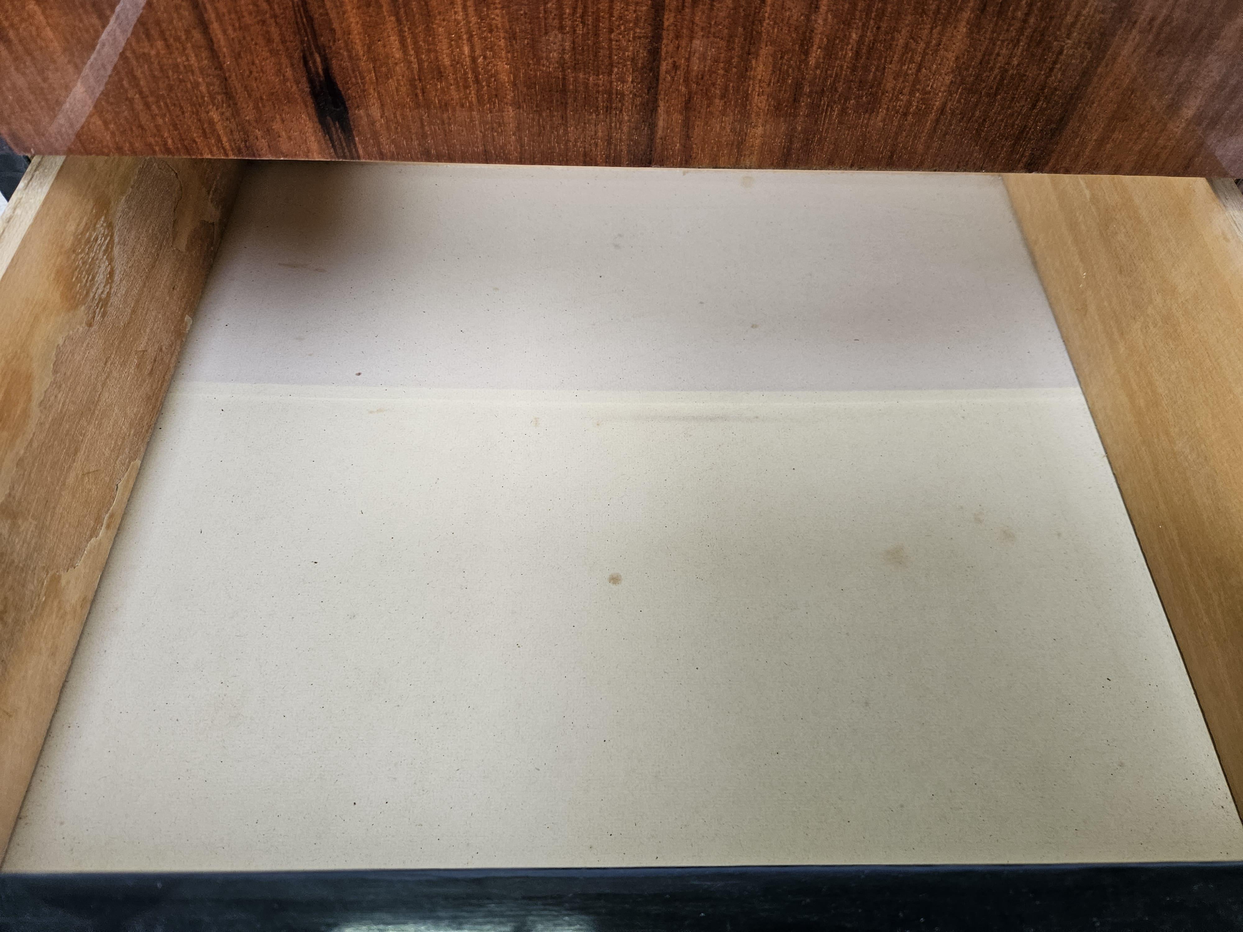 Vintage six-drawer mahogany burl dresser with glass top, 1960s For Sale 11