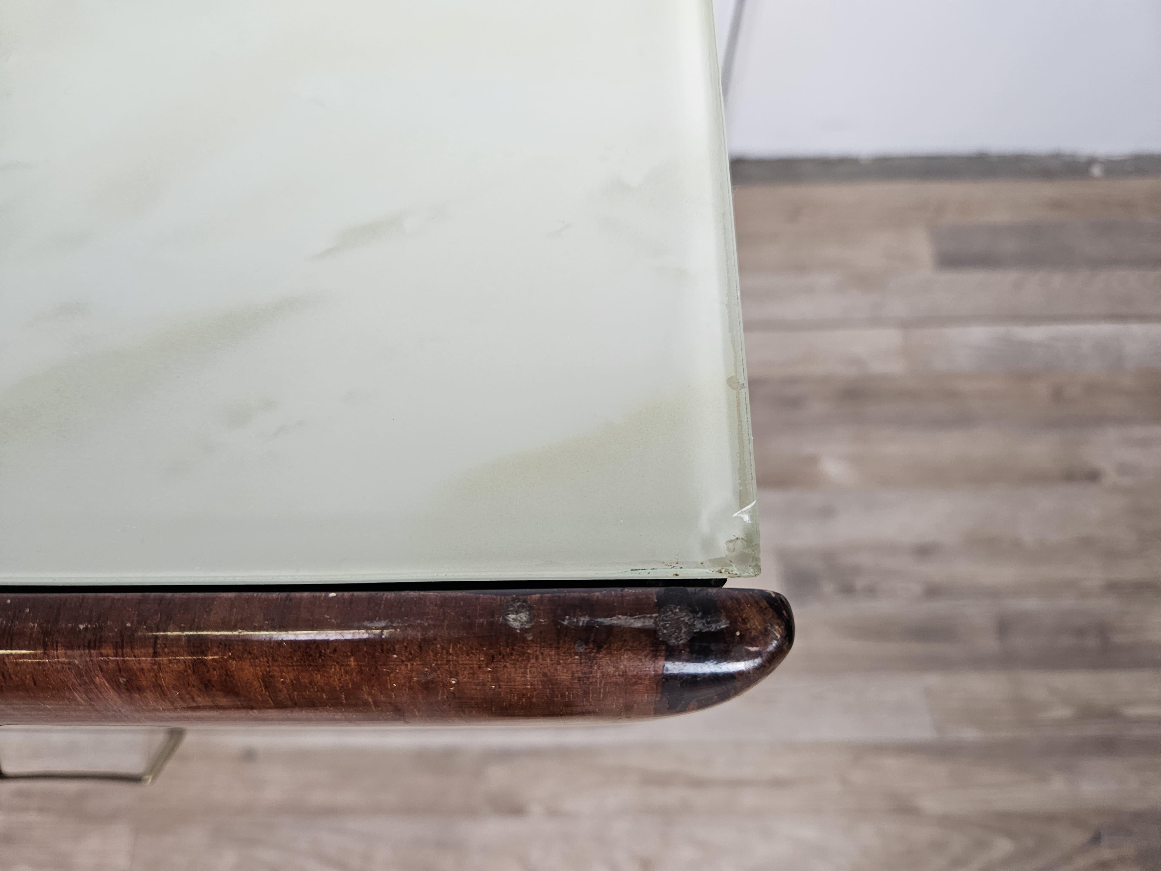 Mid-20th Century Vintage six-drawer mahogany burl dresser with glass top, 1960s For Sale