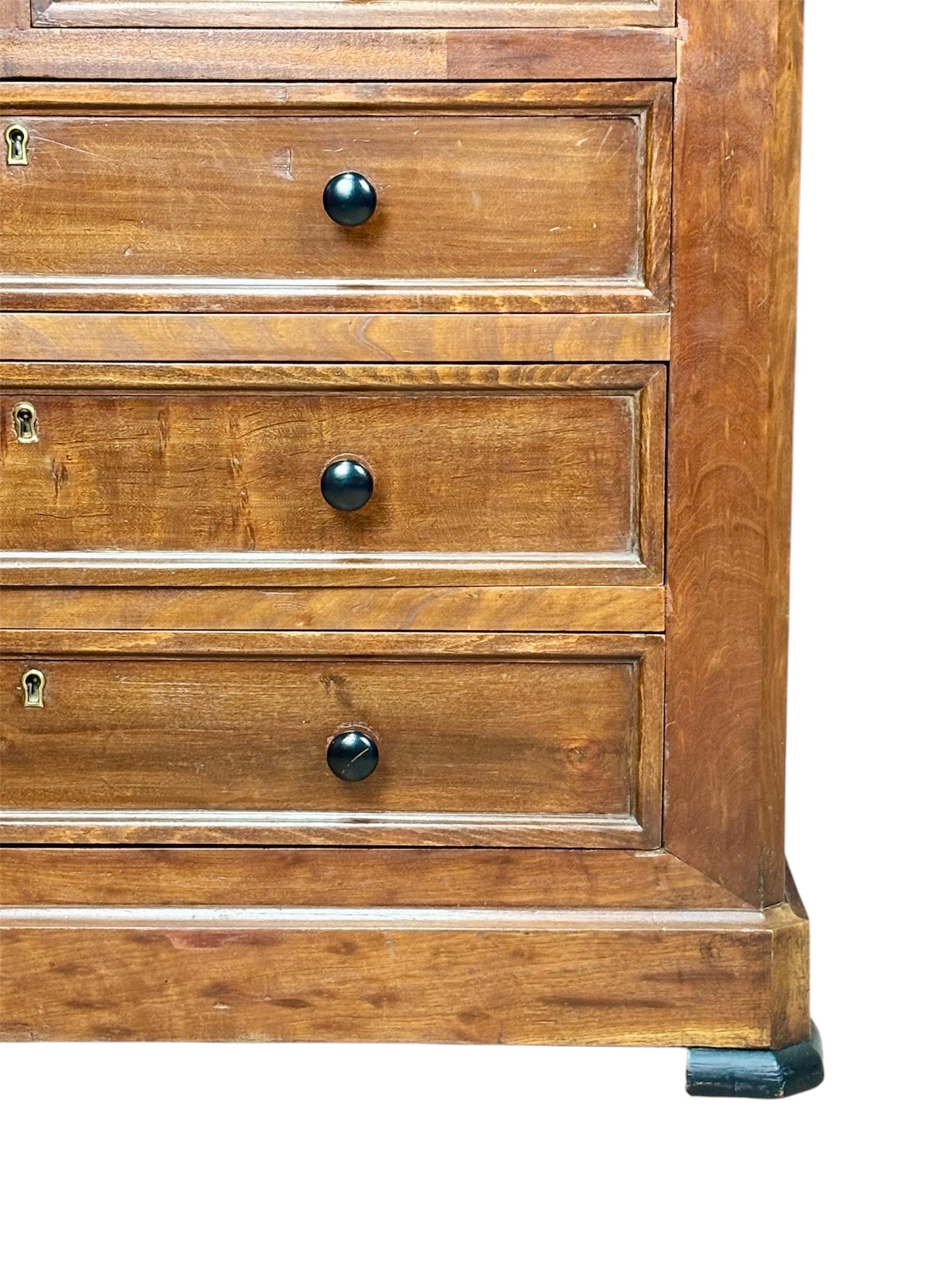 Cómoda victoriana con tiradores ebonizados In condizioni buone in vendita a VALÈNCIA, ES