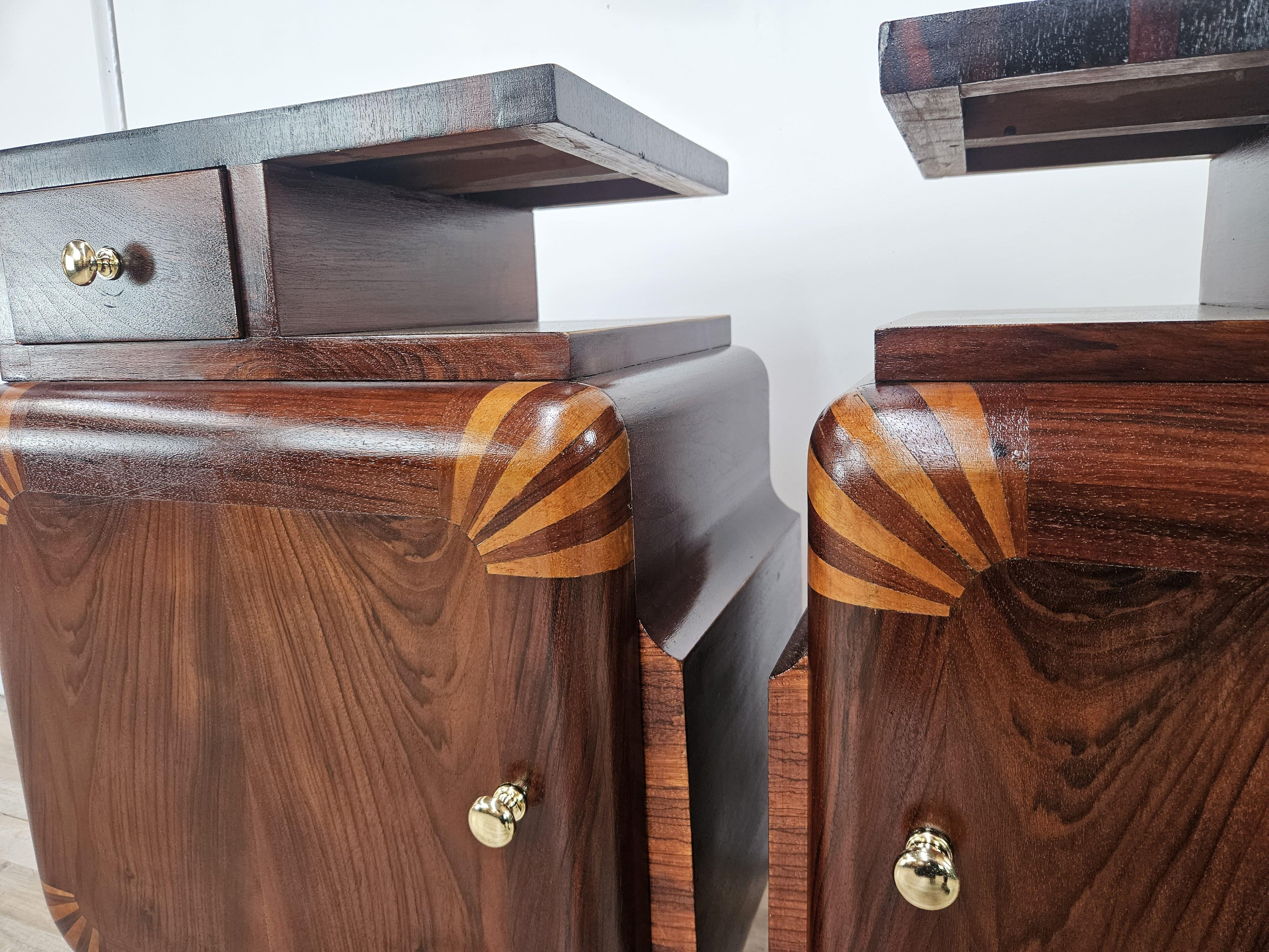 Tables de chevet Art déco des années 1940 en acajou et érable rosé en vente 6