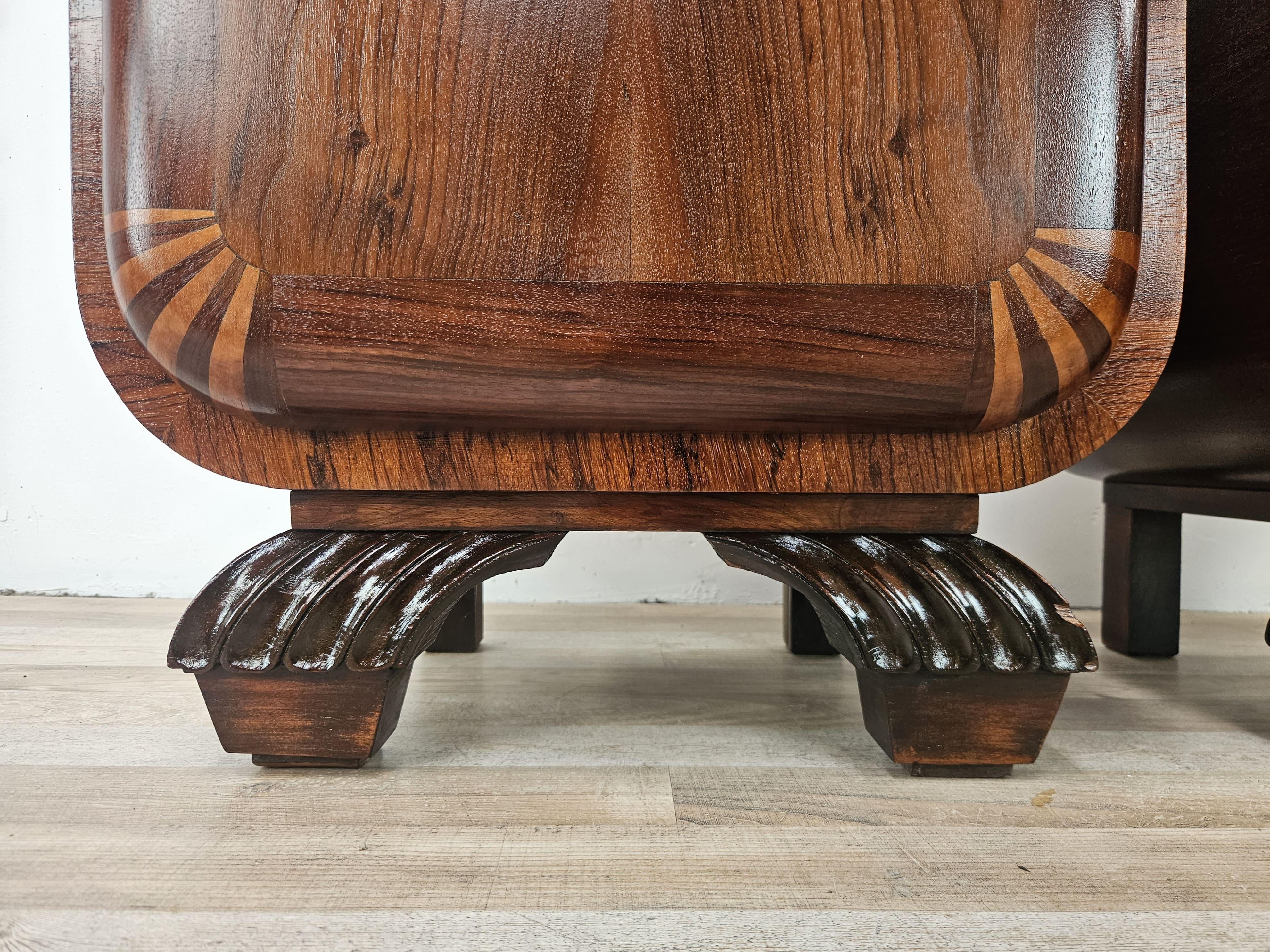 Tables de chevet Art déco des années 1940 en acajou et érable rosé en vente 13