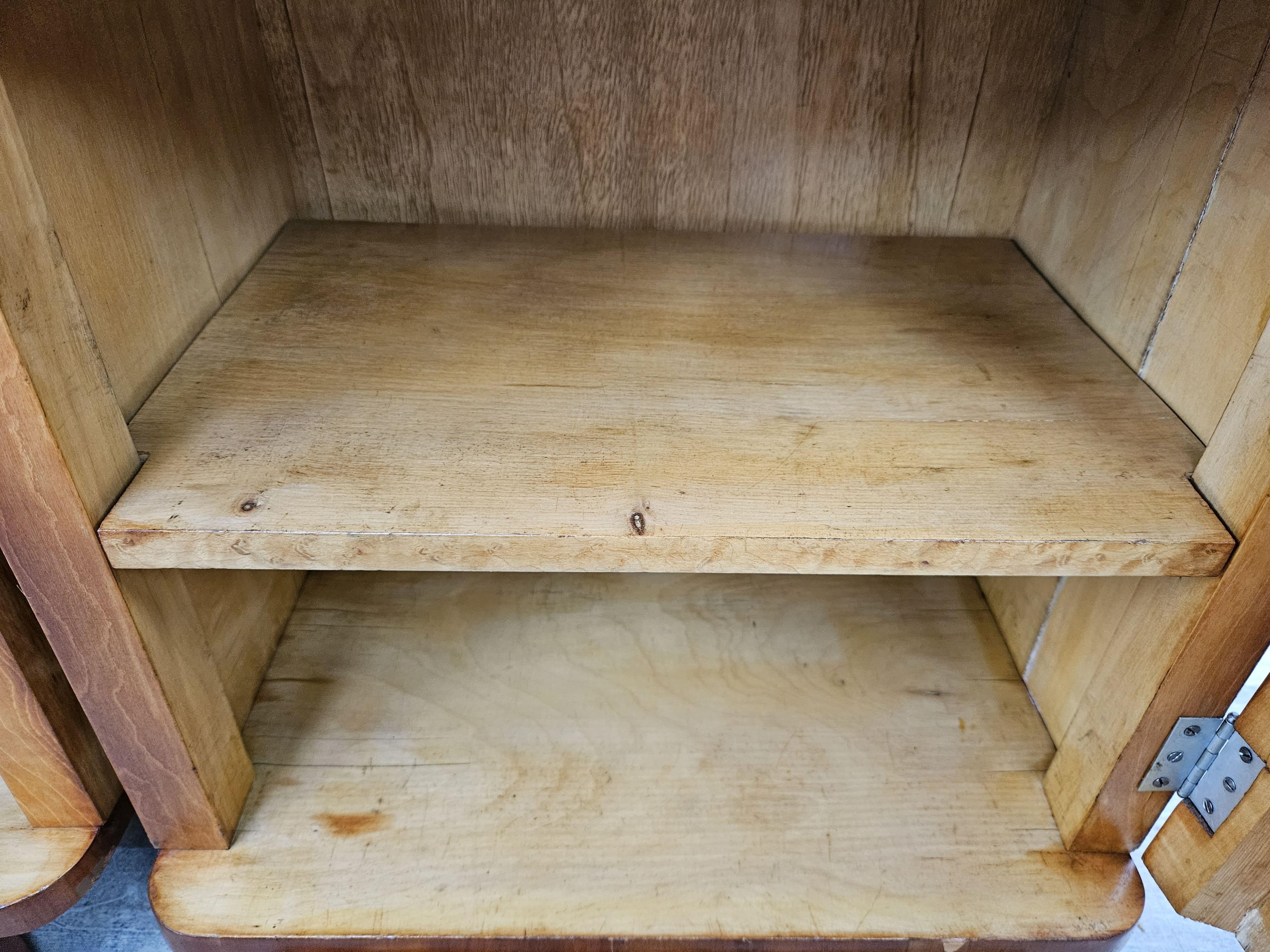 Art Deco bedside tables in tuja burl 20th century 12