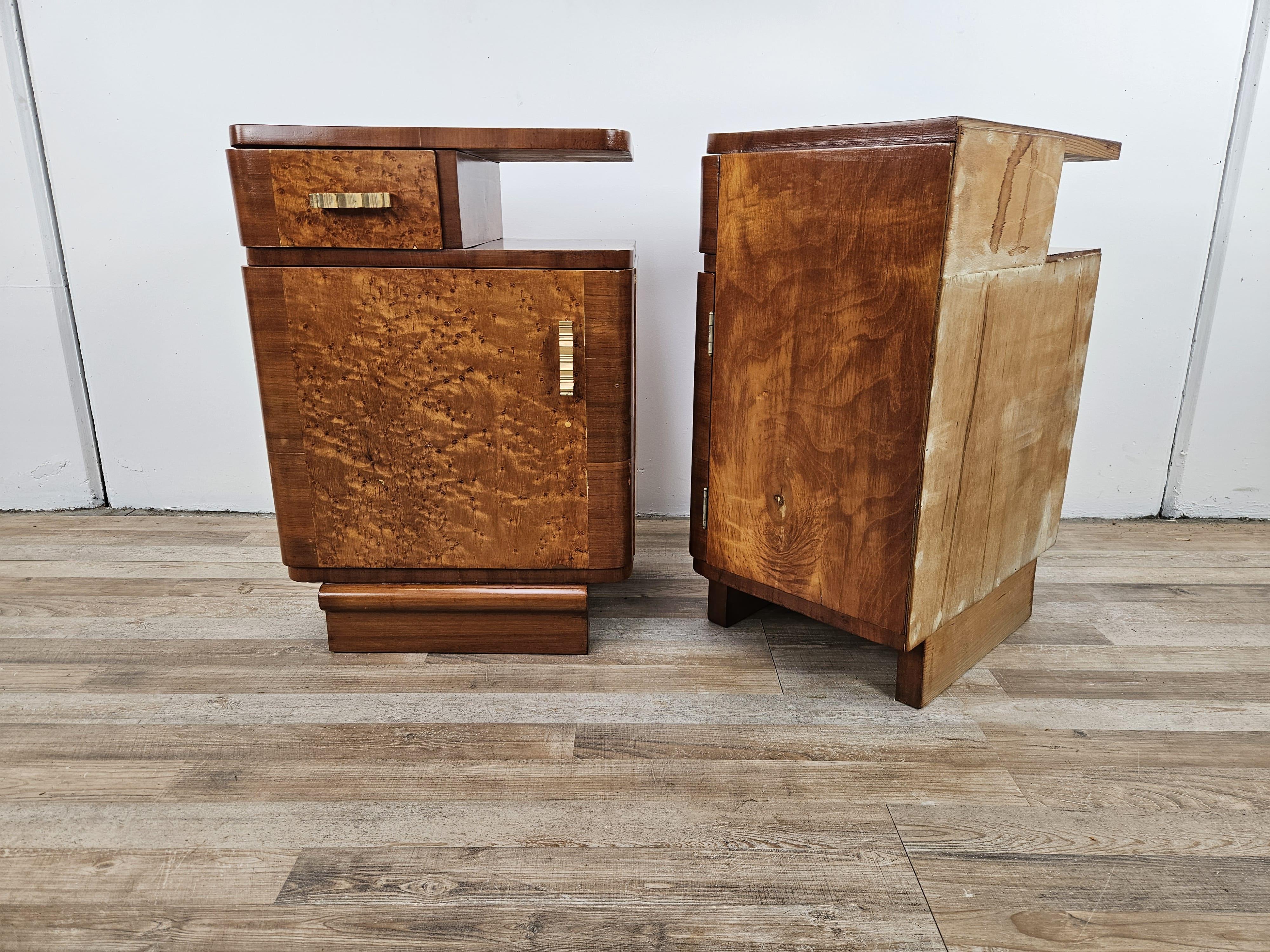 Italian Art Deco bedside tables in tuja burl 20th century