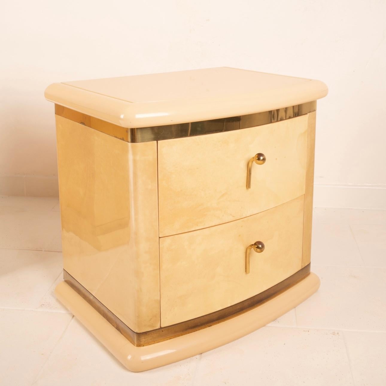 Curved parchment bedside tables by Aldo Tura for Tura Milano For Sale 2