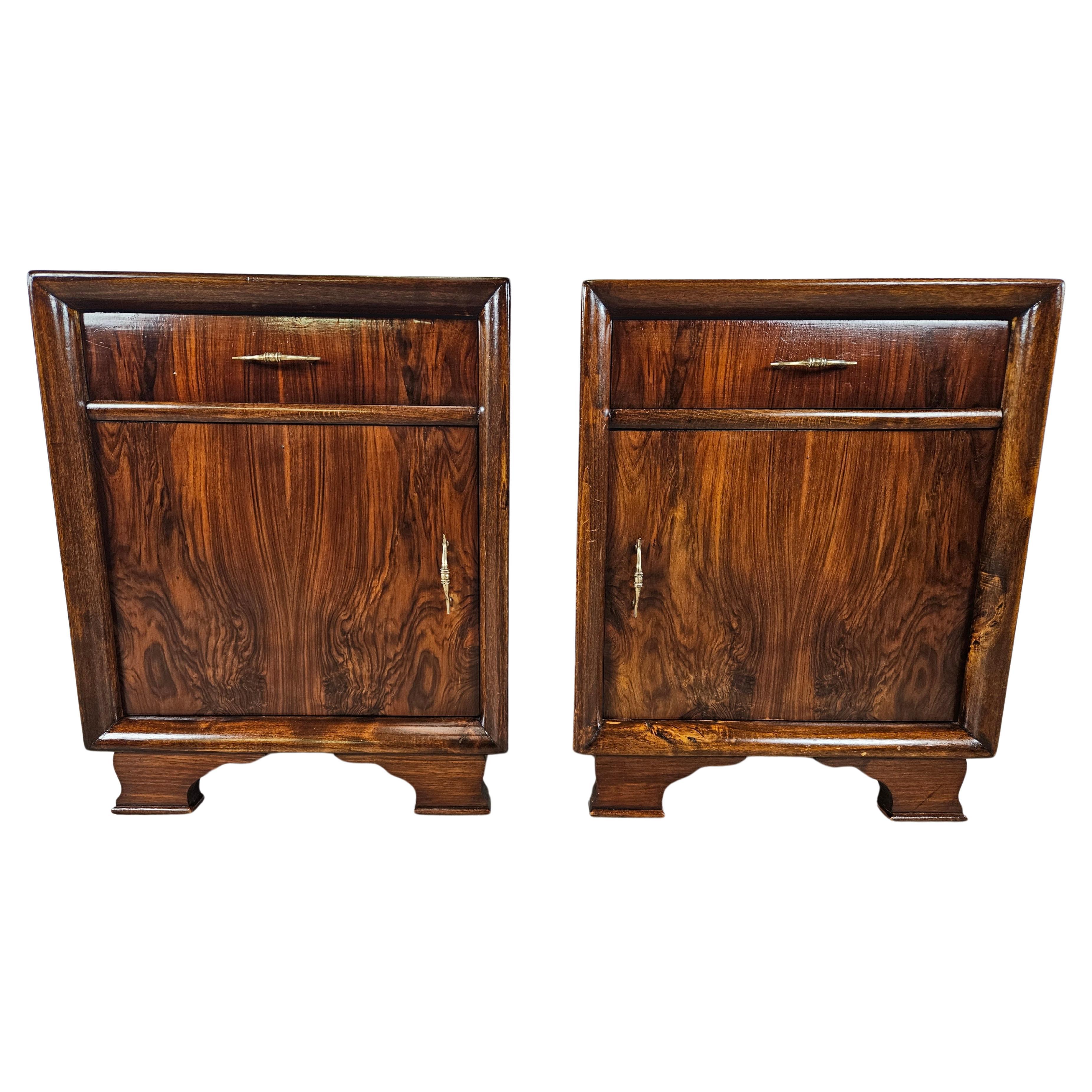 Bedside tables in walnut burl bedstead with brass handles 1940s