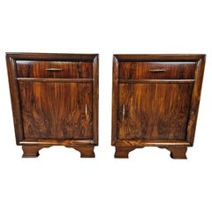 Bedside tables in walnut burl bedstead with brass handles 1940s
