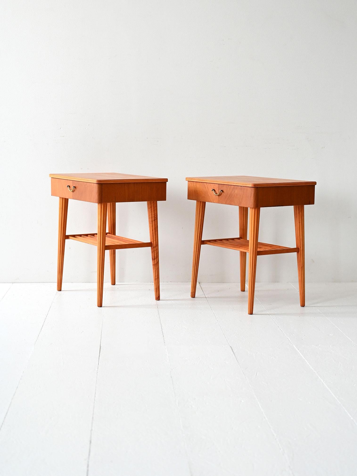 Scandinave moderne Meubles de chevet danois en acajou et bouleau des années 1940/50 en vente