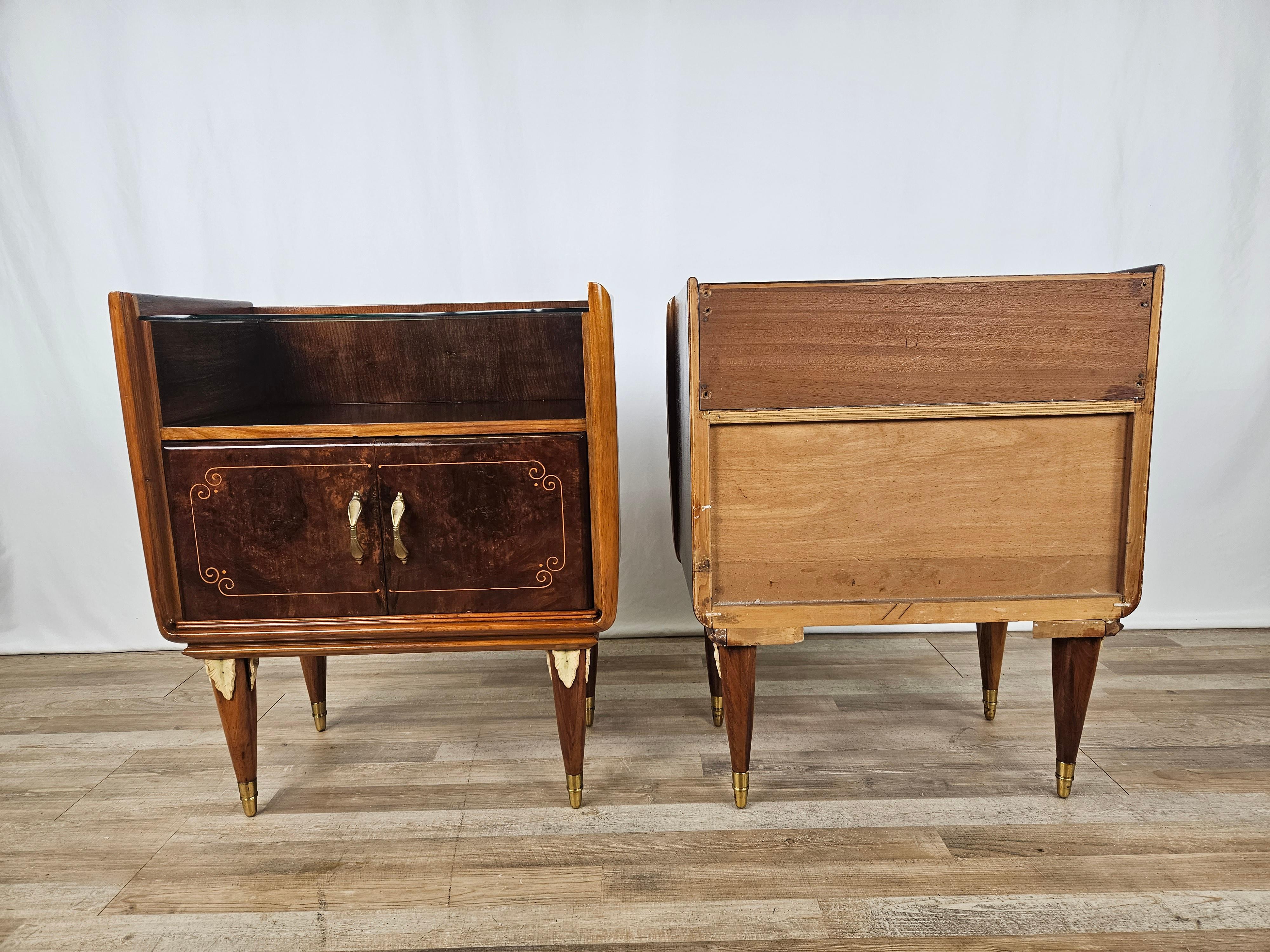 Italian Walnut and maple bedside tables with glass top For Sale