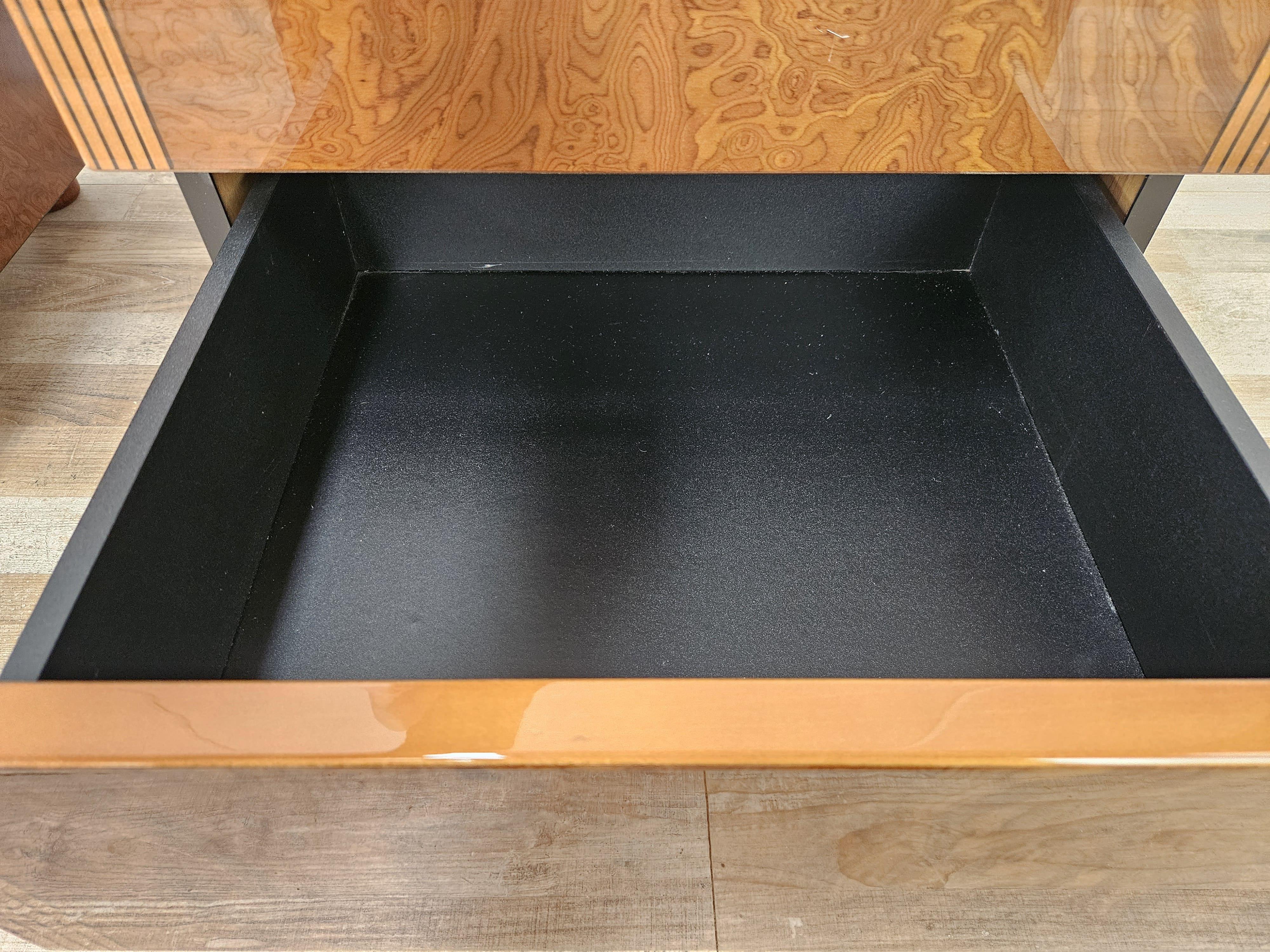 Comodini in noce stile Artona 'Afra e Tobia Scarpa' en venta 10