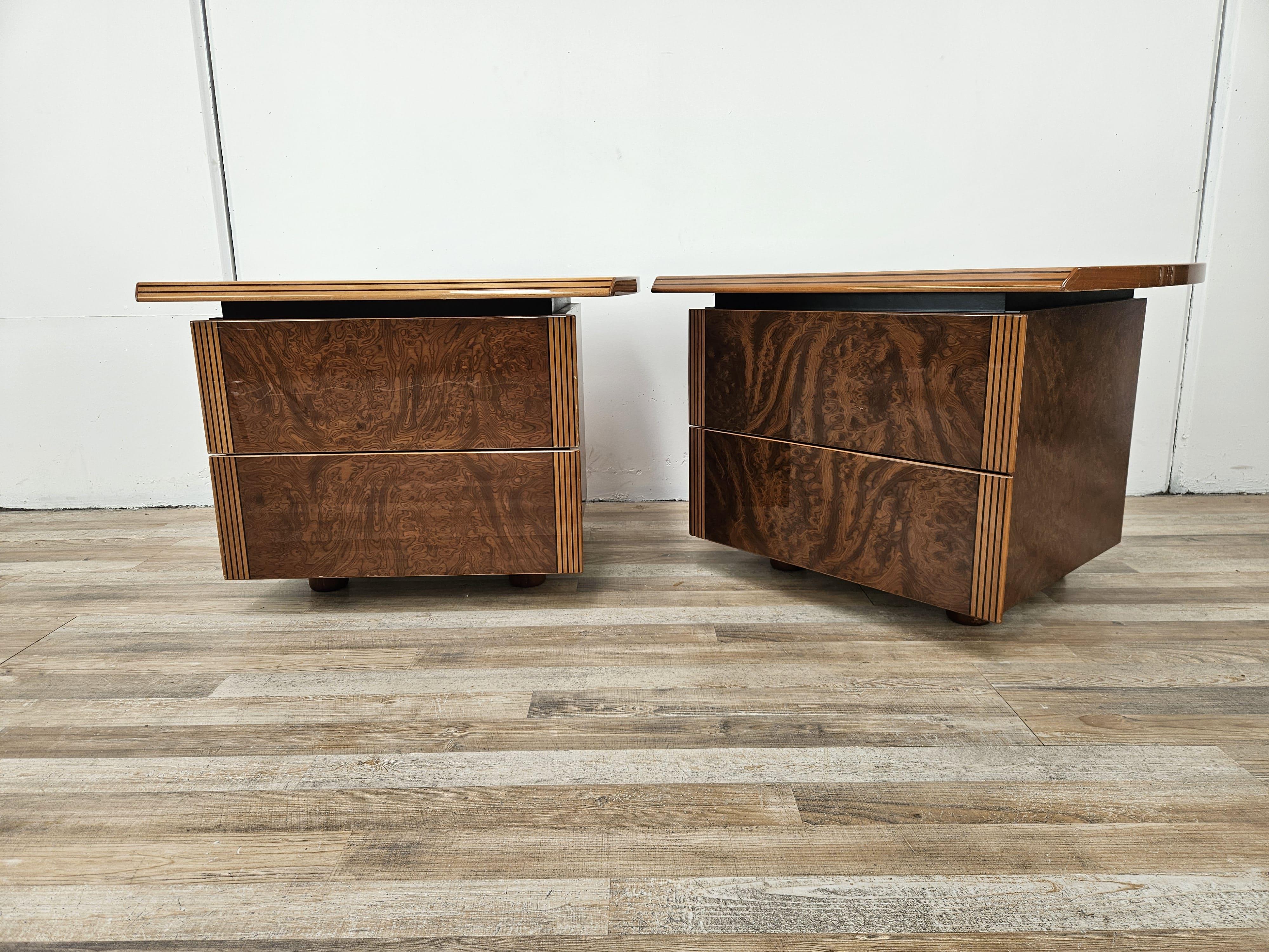 Comodini in noce stile Artona 'Afra e Tobia Scarpa' en Bueno estado para la venta en Premariacco, IT