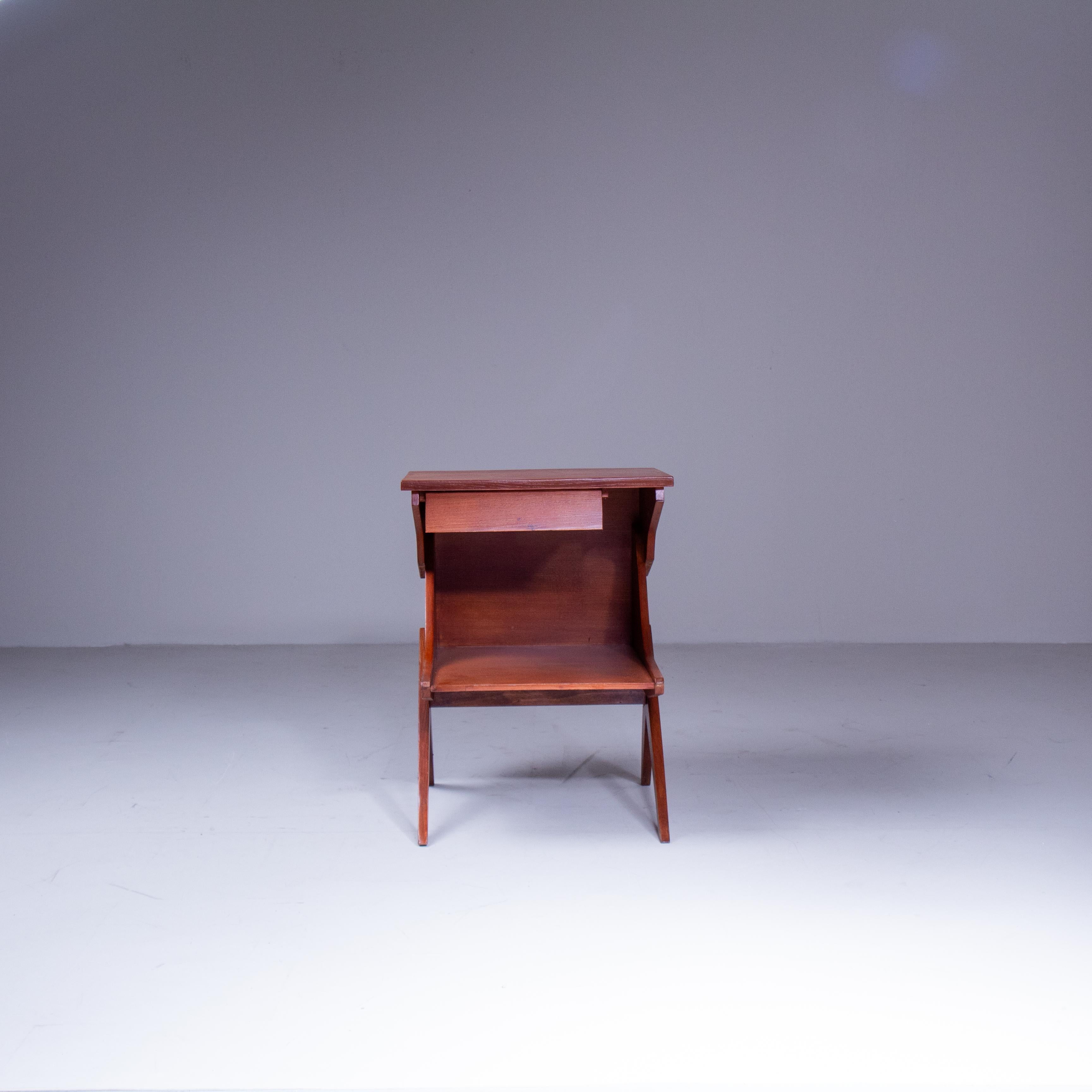 Mid-20th Century Mid-Century style bedside tables, circa 1950, Italy, Laminated wood frame. For Sale