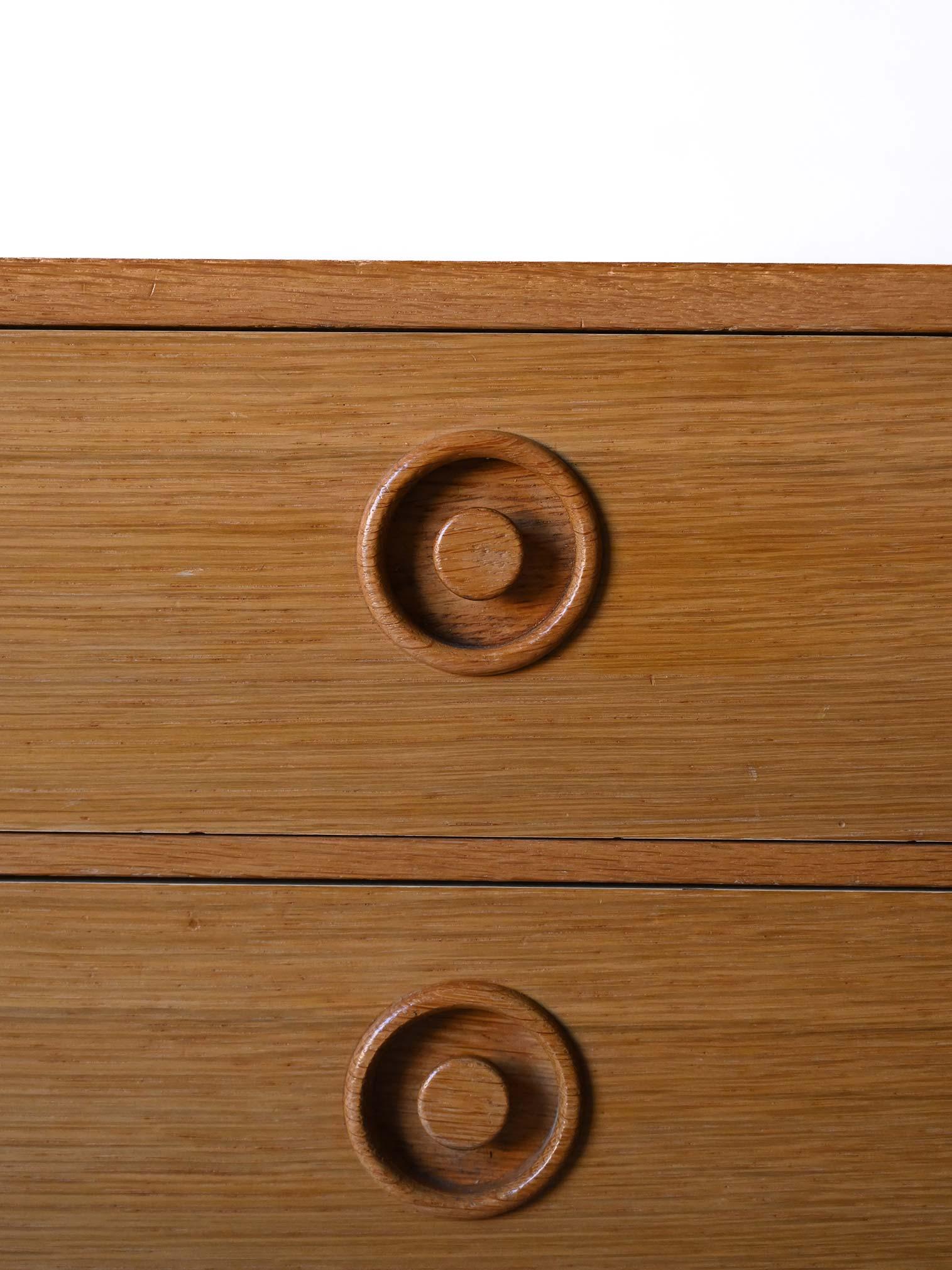 Mid-20th Century Comodini vintage con cassetti