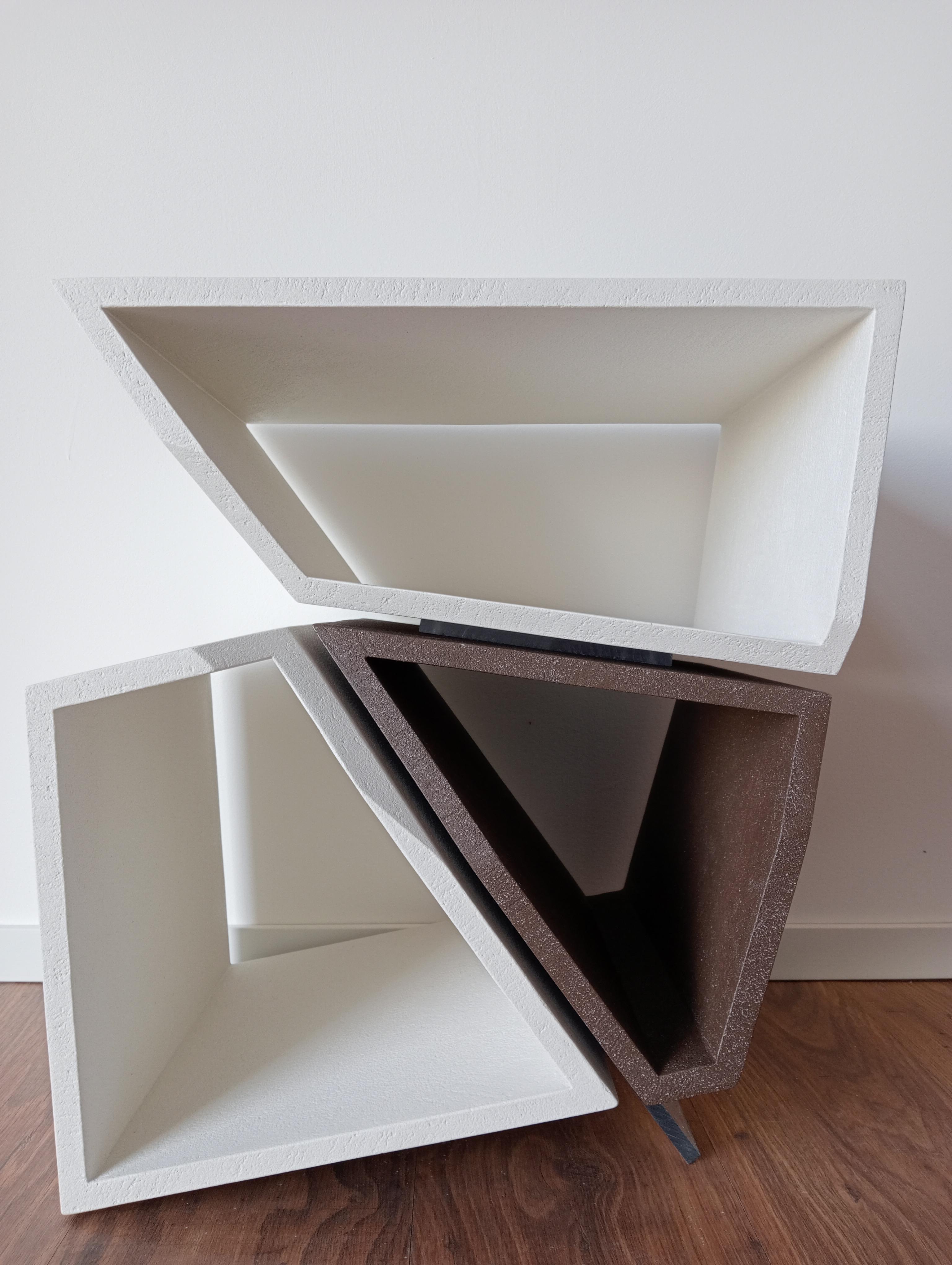 Comodino Alma Design Italiano Moderno Fatto a mano Legno e Resina Scultura in vendita 6