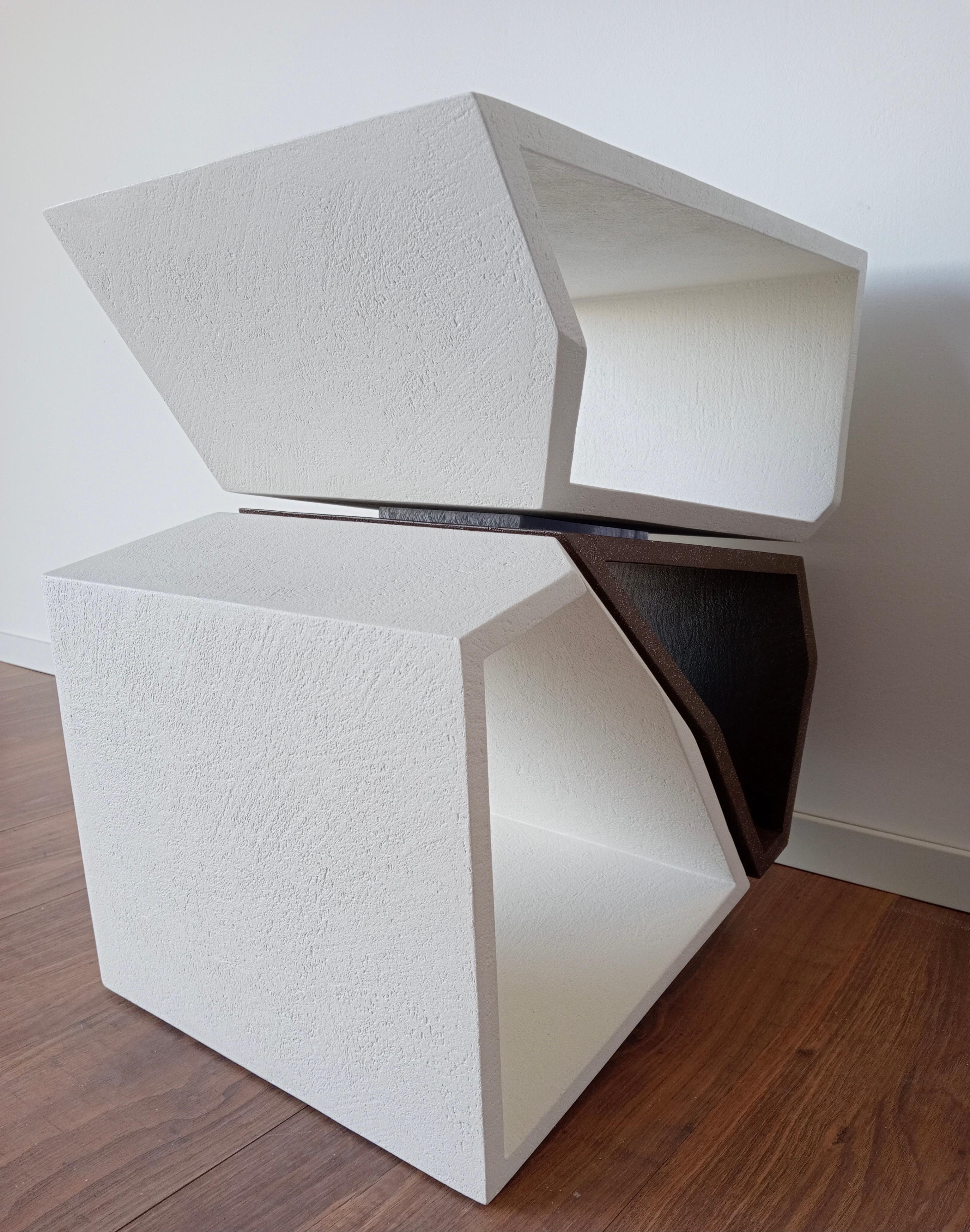 Comodino Alma Design Italiano Moderno Fatto a mano Legno e Resina Scultura in vendita 3
