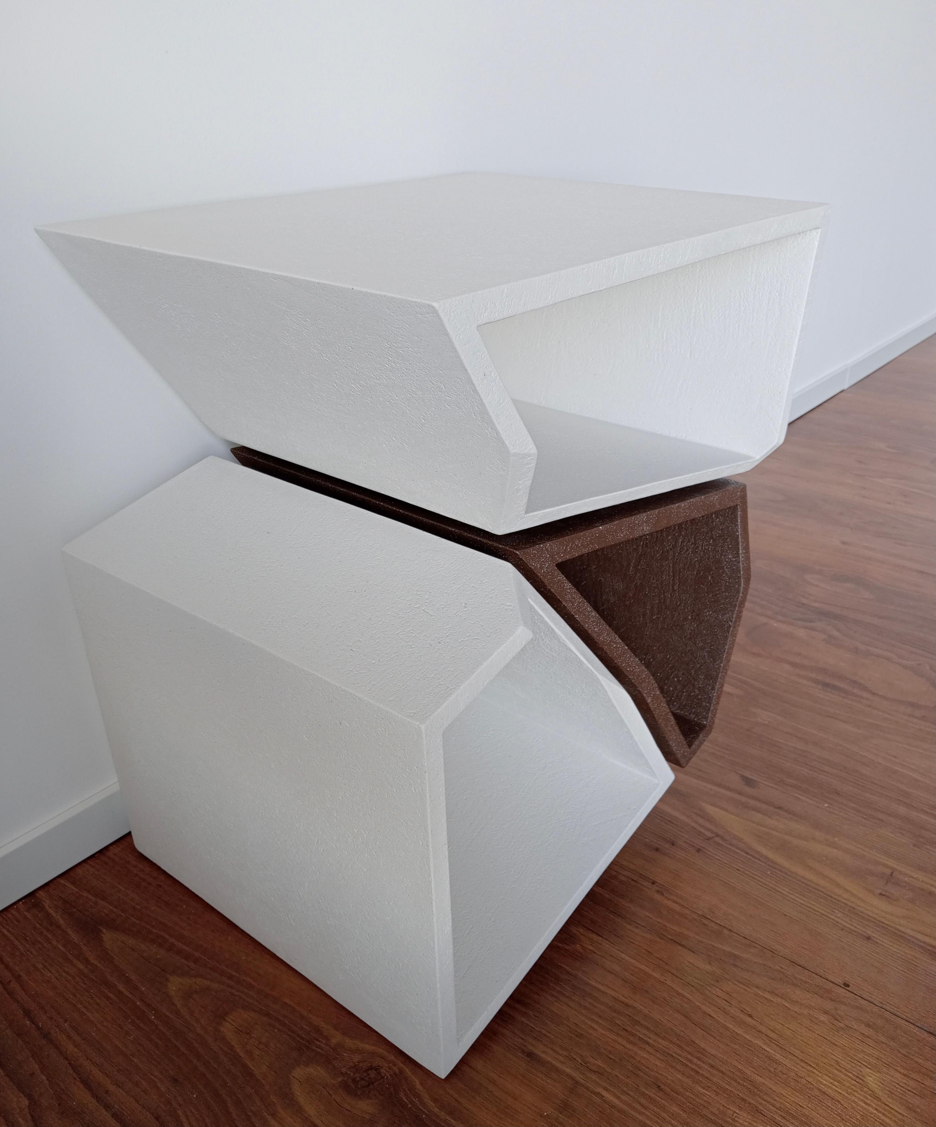 Comodino Alma Design Italiano Moderno Fatto a mano Legno e Resina Scultura in vendita 4