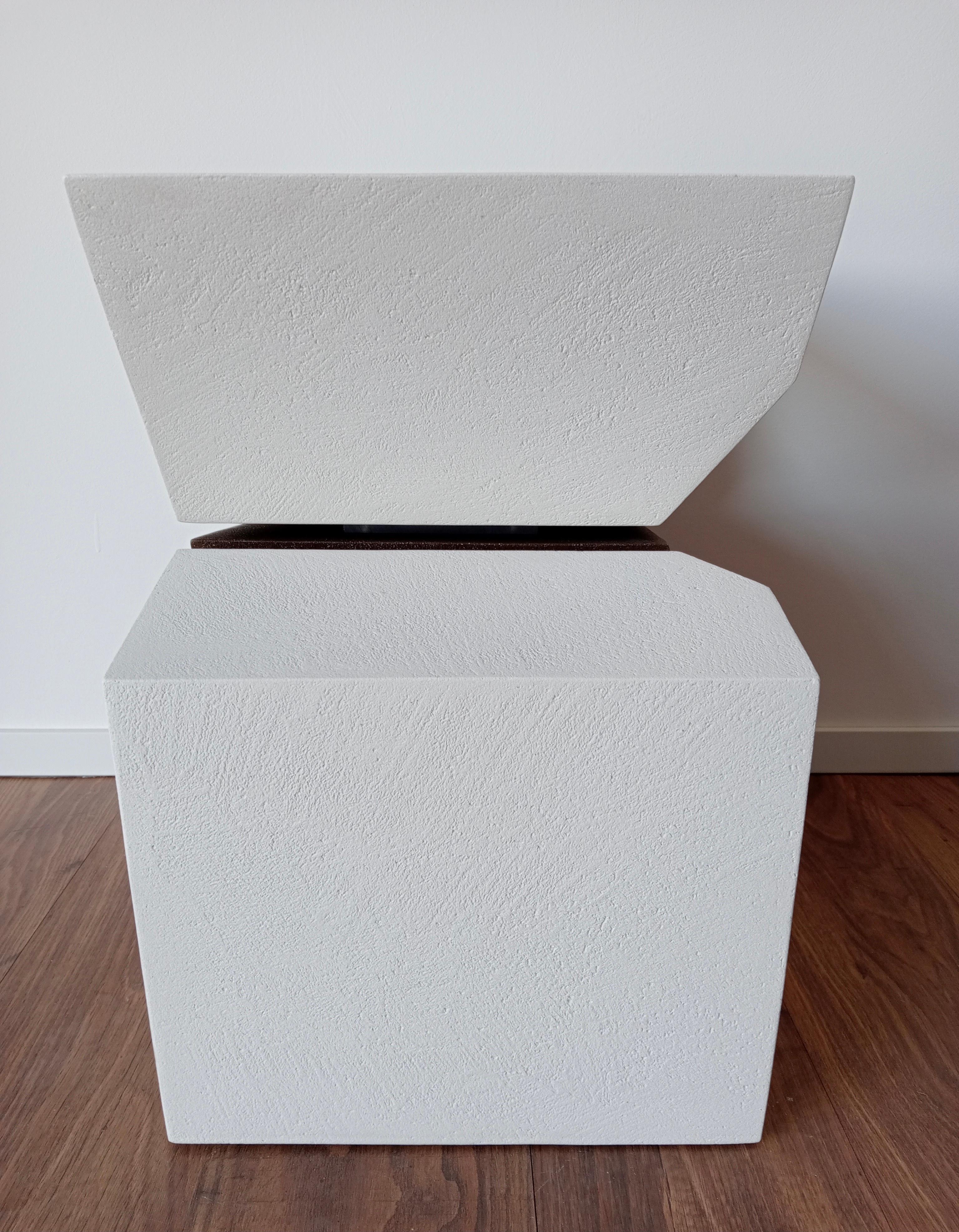 Comodino Alma Design Italiano Moderno Fatto a mano Legno e Resina Scultura in vendita 5
