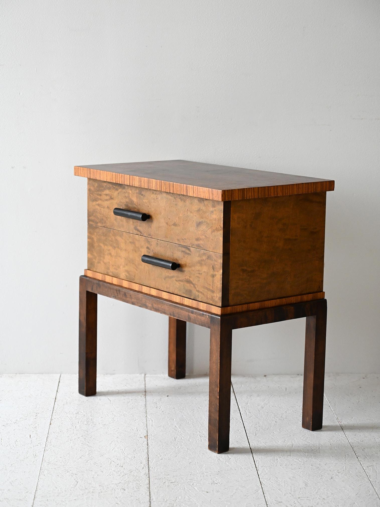 Scandinavian Comodino déco scandinavo anni ’30 in radica en vente