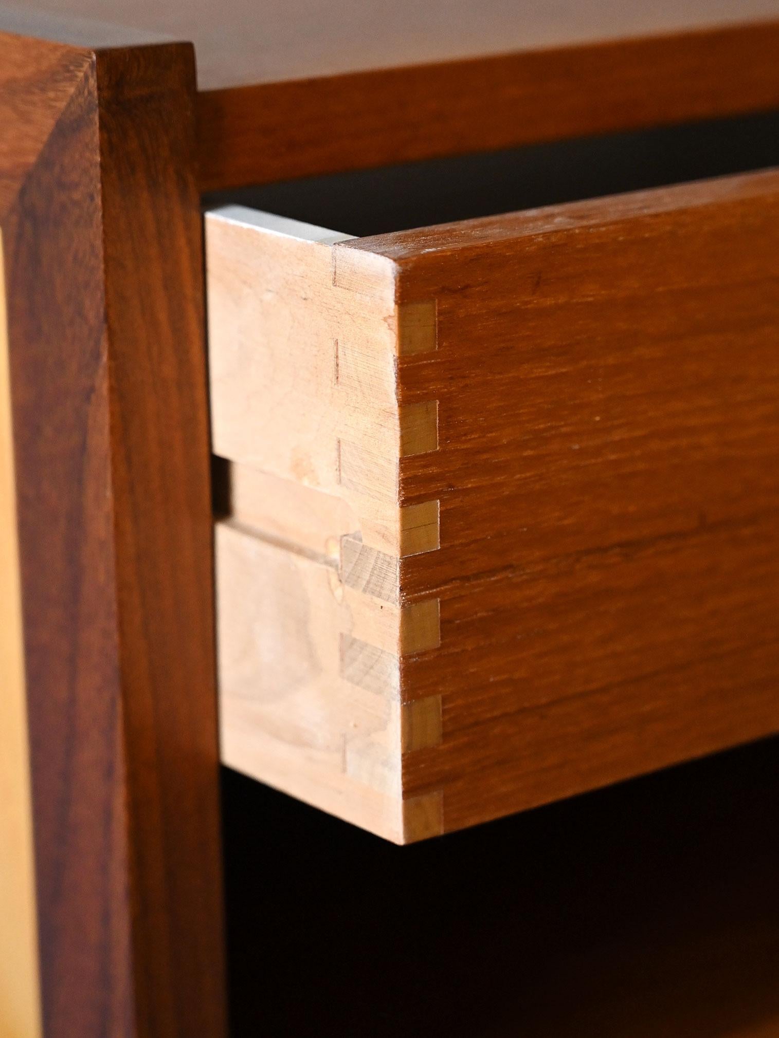 Teak Comodino di modernariato svedese in vendita