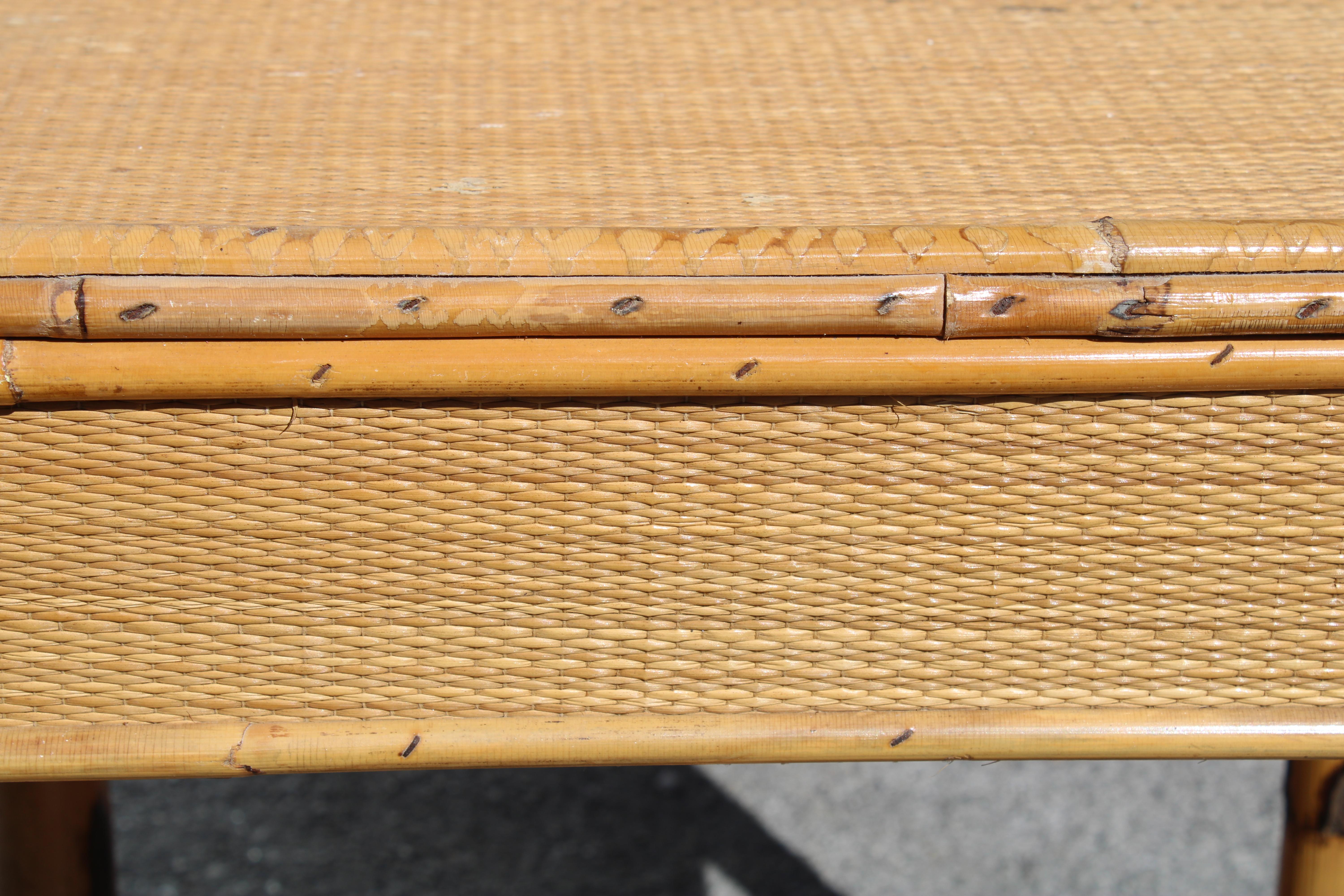 Bedside table in Rush and Bamboo Italy 1950s with drawer For Sale 2