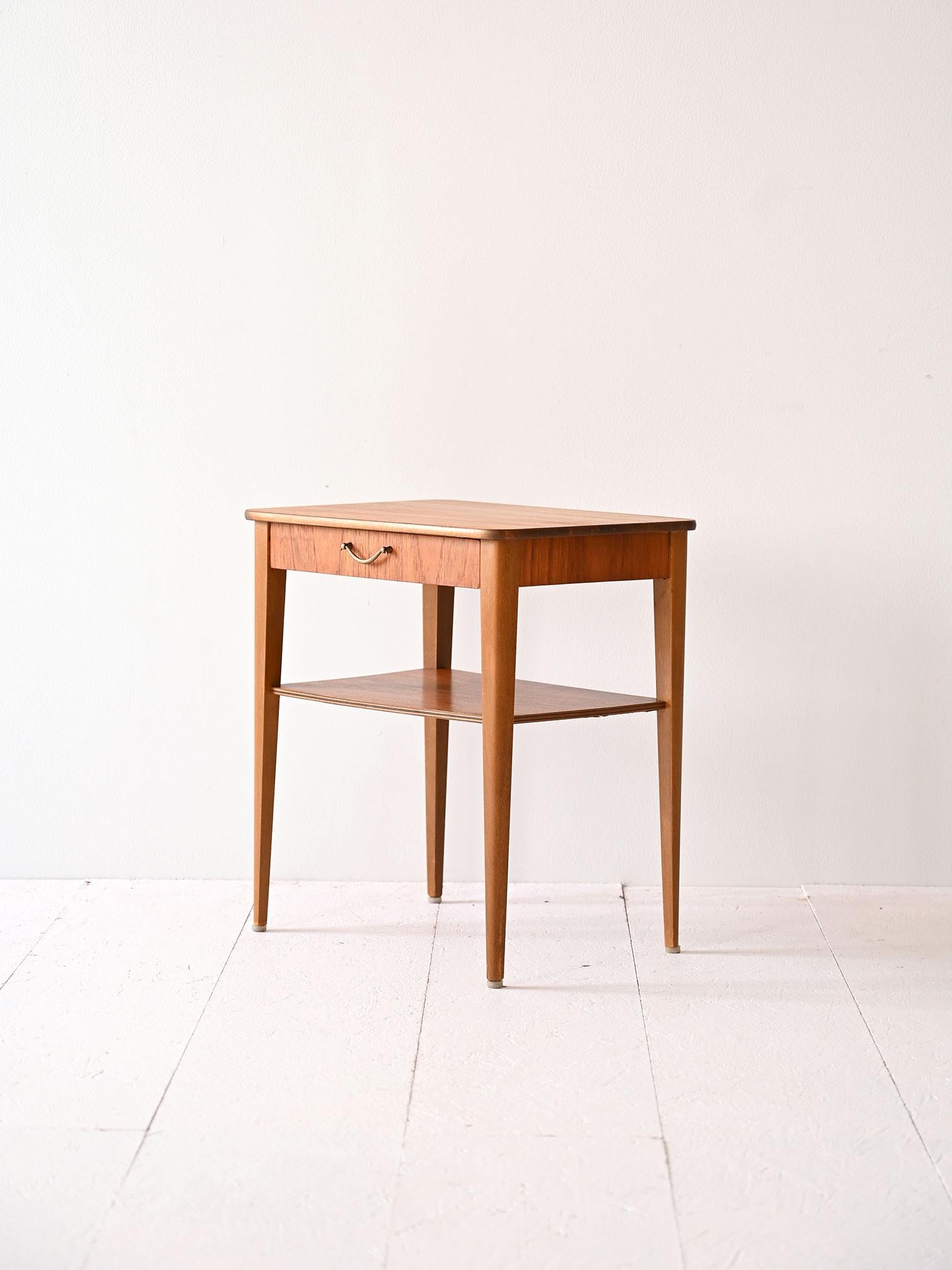 Scandinavo Comodino retrò in teak