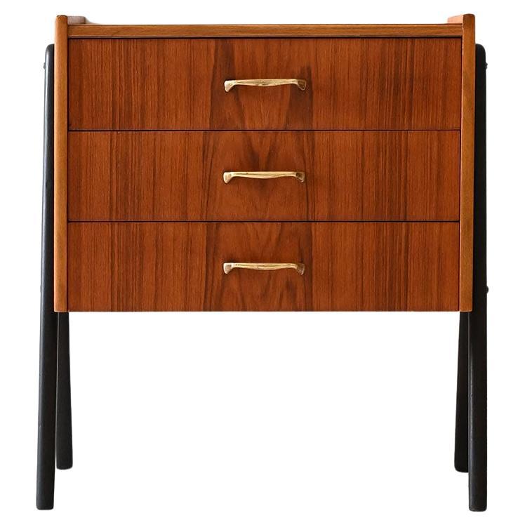 Comodino scandinavo anni ’50 in teak e ottone