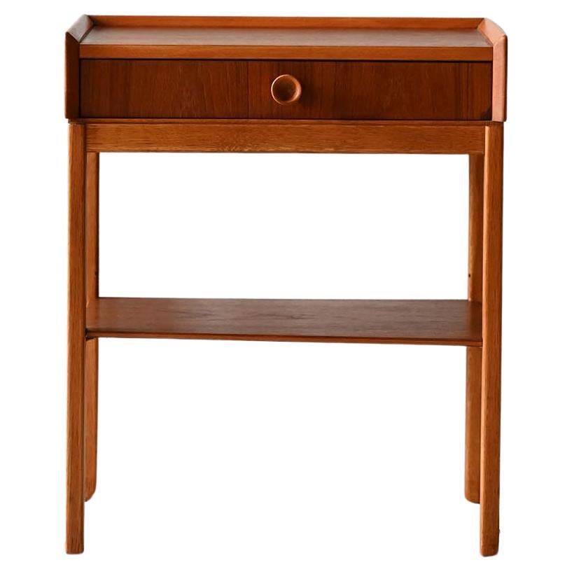 Scandinavian 1960s teak and oak bedside table For Sale