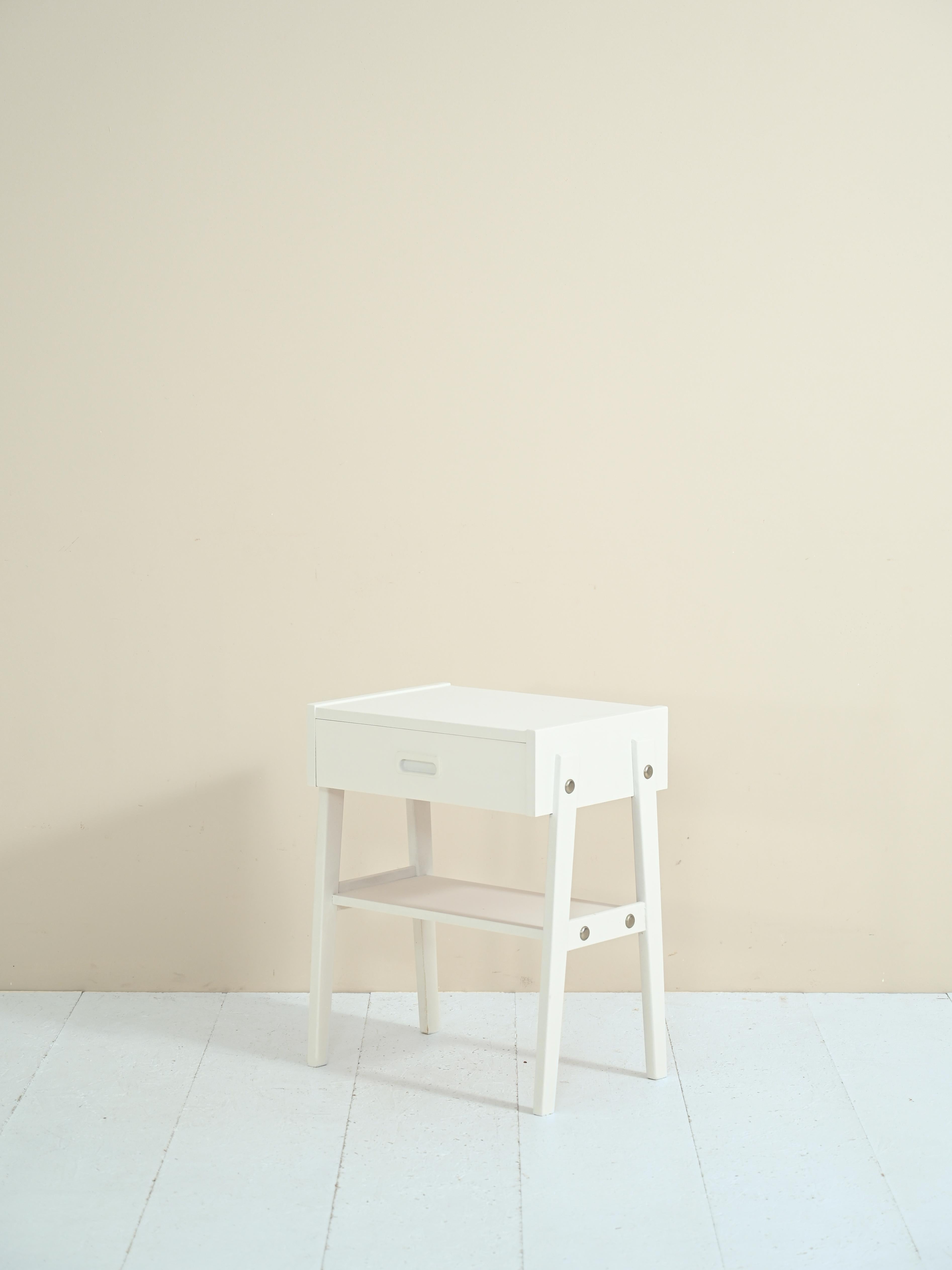 Scandinavian Modern White-painted Scandinavian nightstand For Sale
