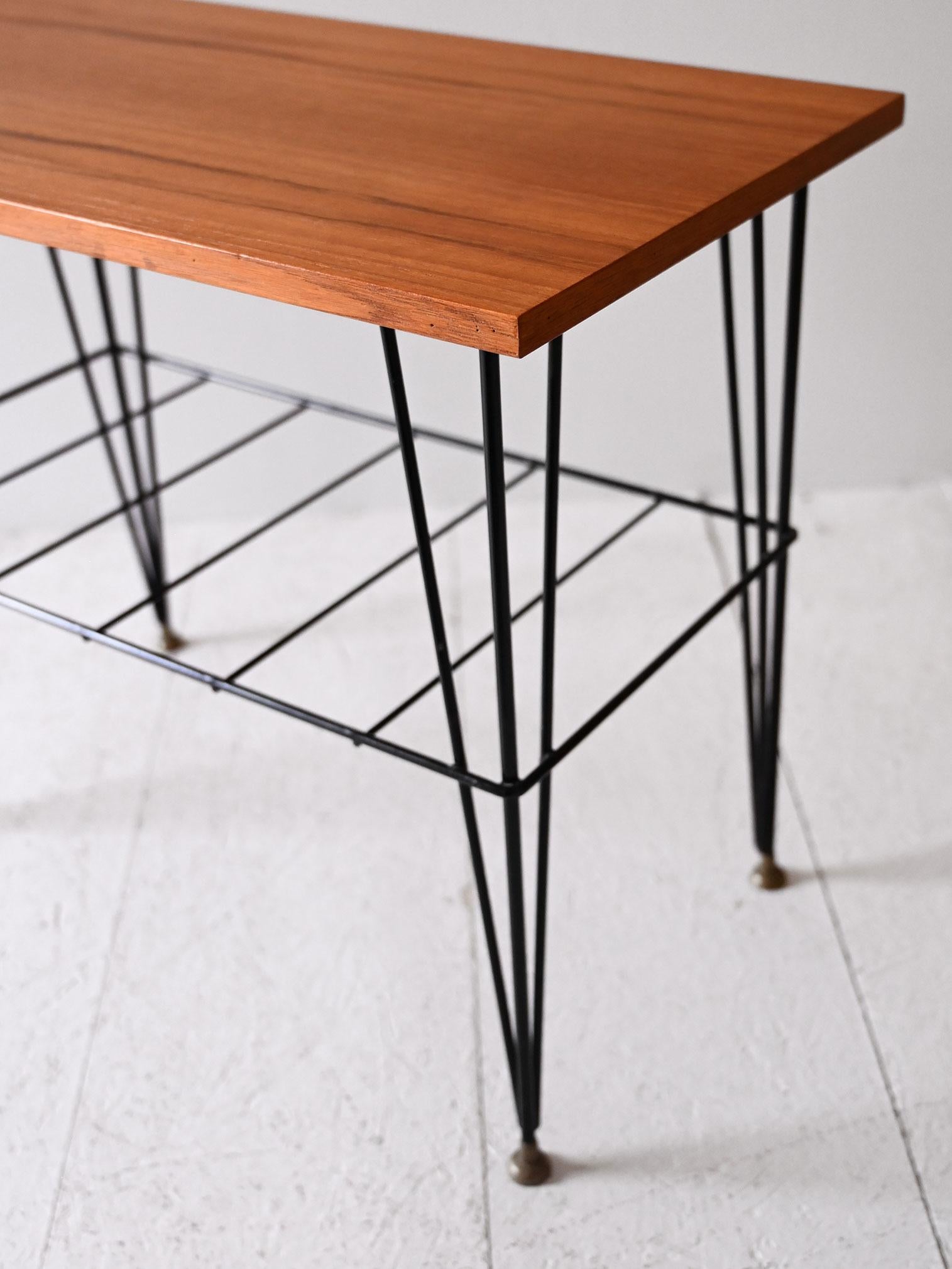 Metallo Comodino scandinavo vintage in legno e metallo in vendita