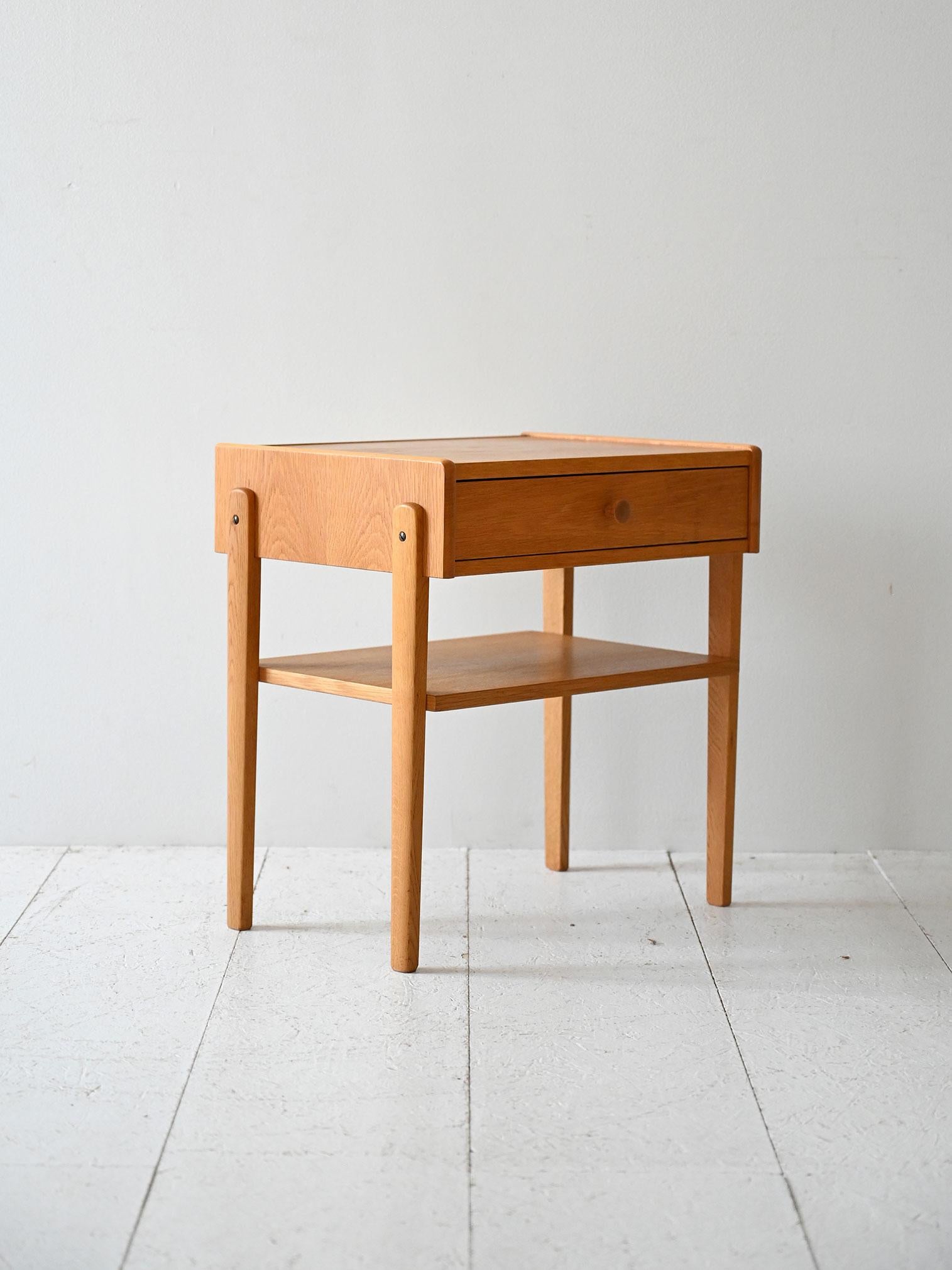 Scandinave moderne Comodino scandinavo vintage in rovere chiaro en vente