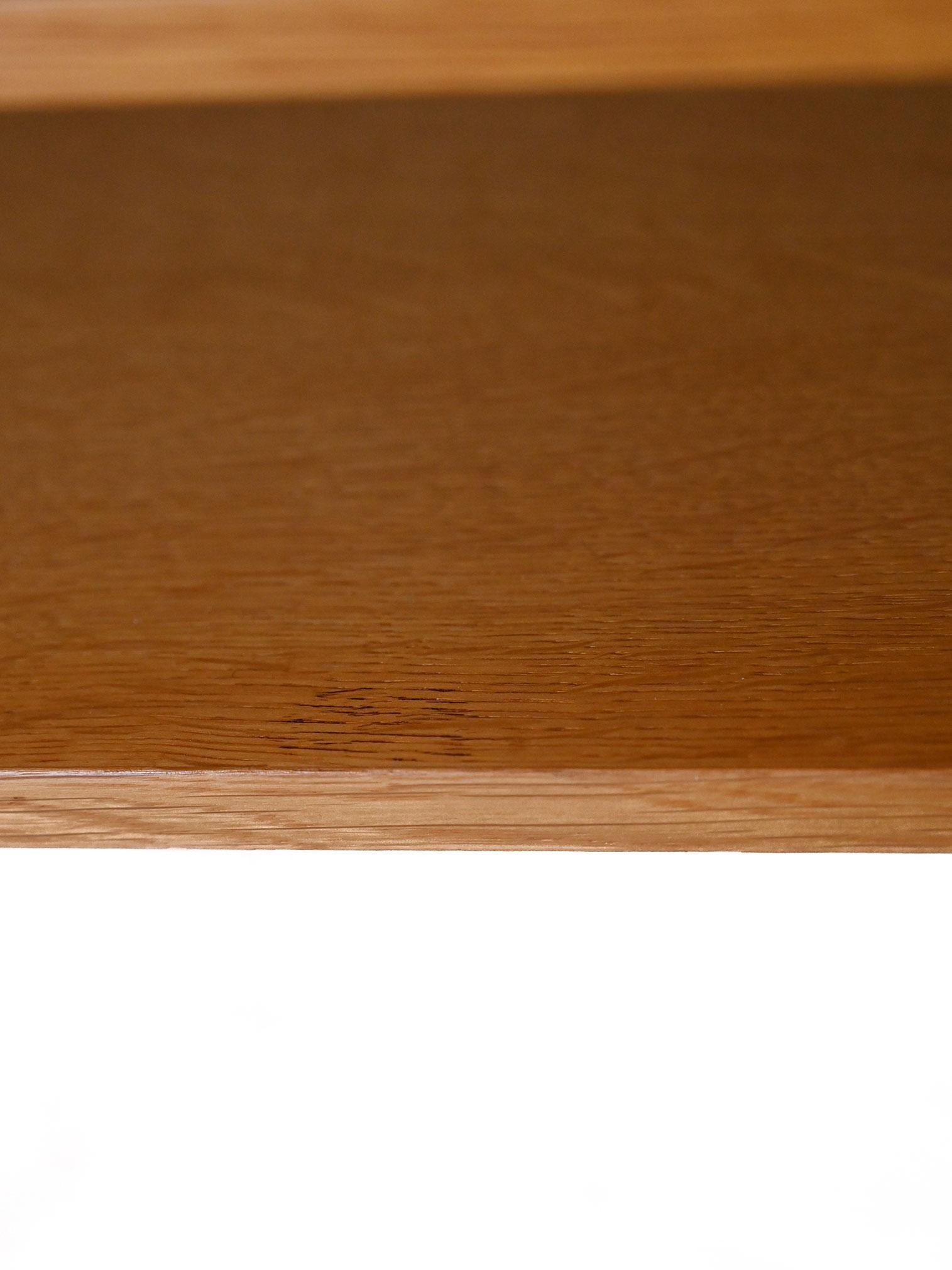 Mid-20th Century Comodino scandinavo vintage in rovere chiaro en vente