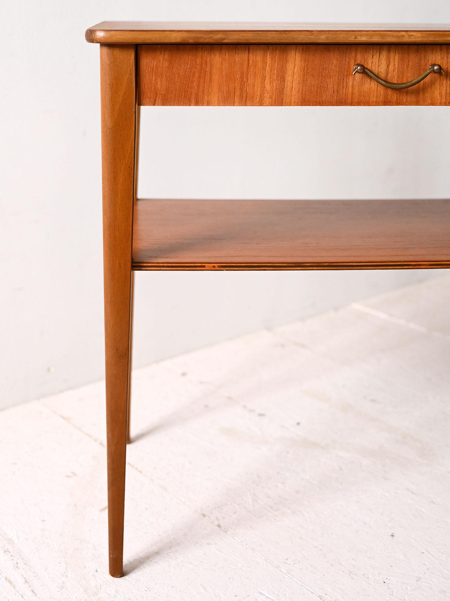 Comodino scandinavo vintage in teak Björkås Möbelfabrik In condizioni buone in vendita a Brescia, IT