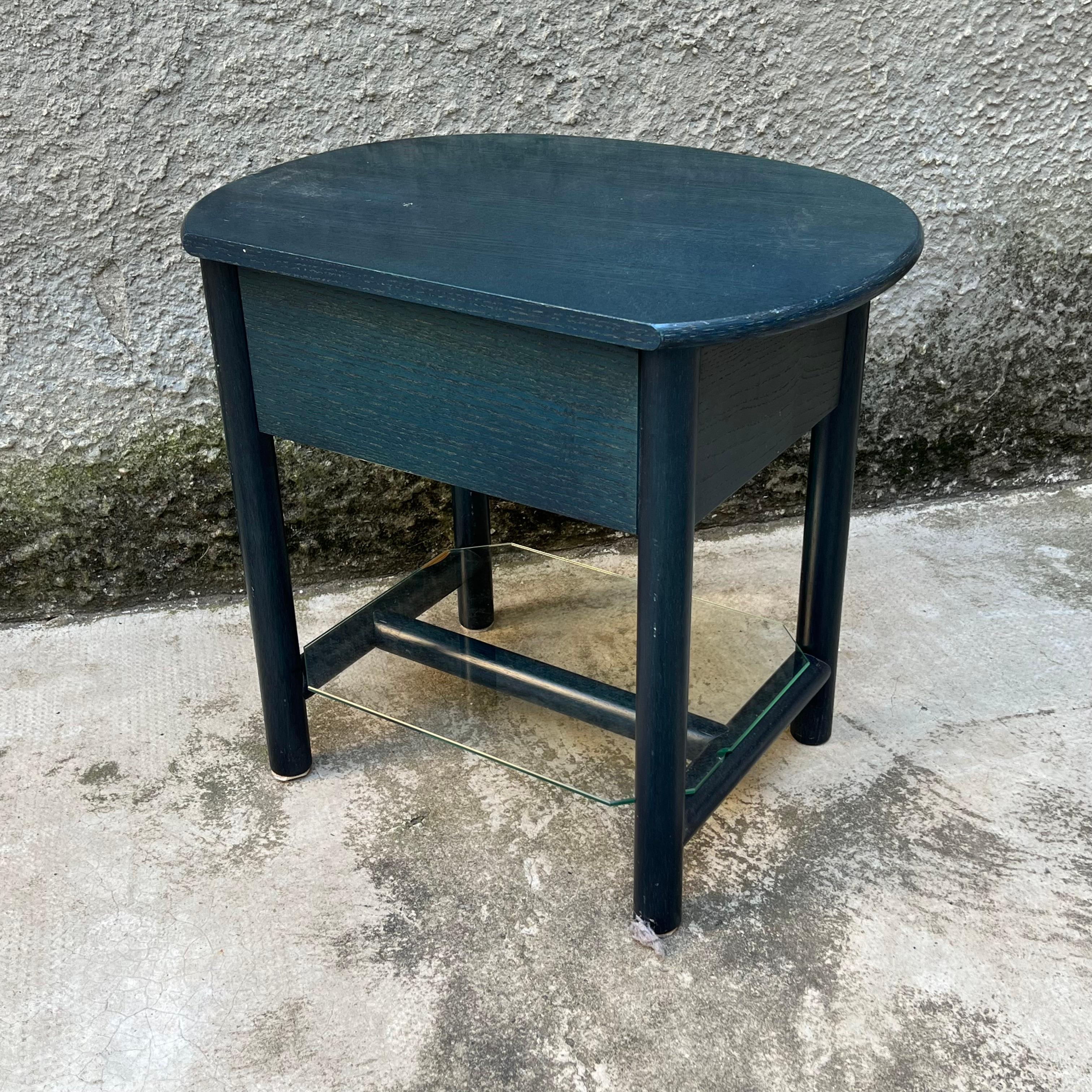 Single Nightstand in Wood and Glass Top by Roberti Rattan - Italy - 1980s For Sale 1