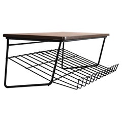 Comodino sospeso svedese in teak e metallo anni '50