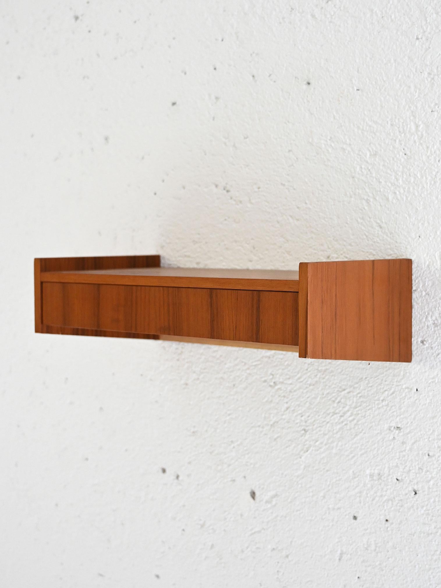Scandinavo moderno Comodino vintage da appendere