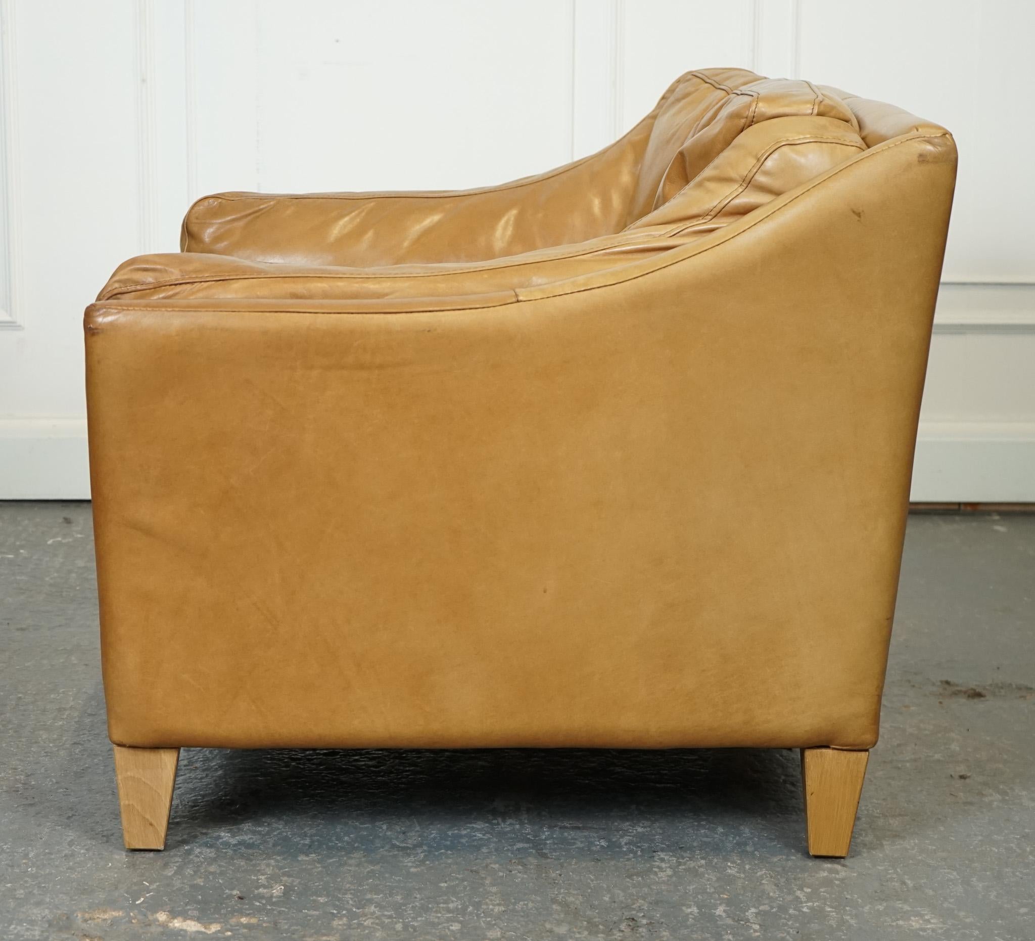 COMPACT AND VERY COMFORTABLE HALO REGGIO Tan LEATHER ARMCHAiR im Angebot 3