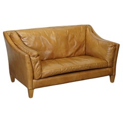 COMPACT AND VERY COMFORTABLE HALO REGGiO Tan LEATHER TWO SEATER SOFA